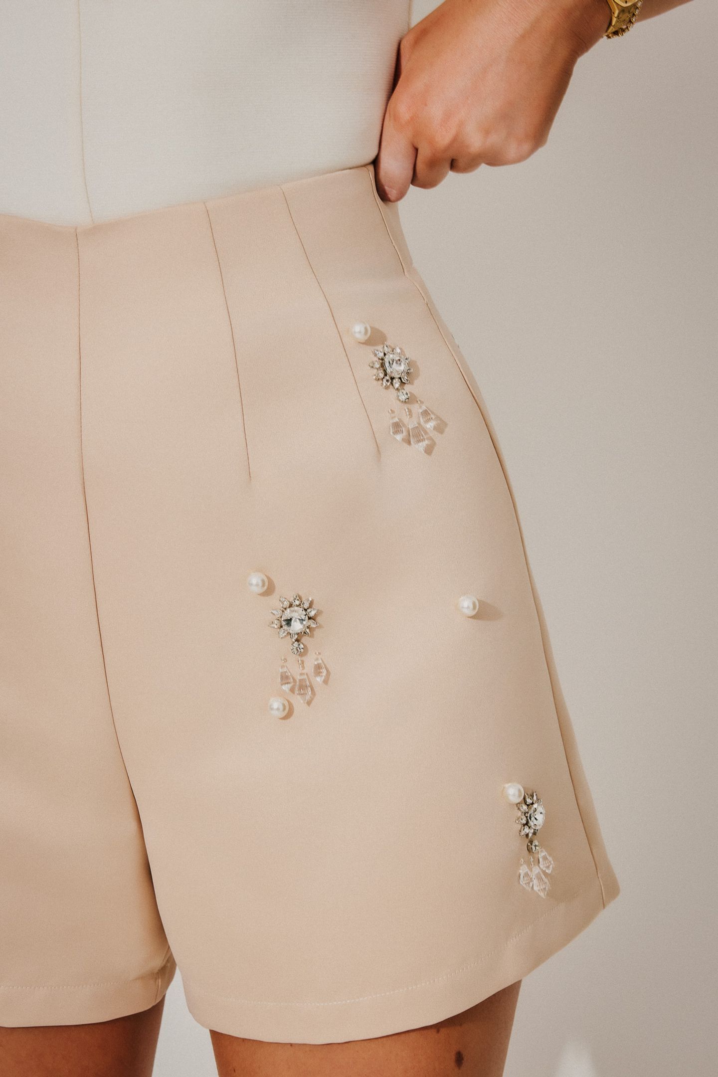 CRYSTAL SHORTS CREAM 3