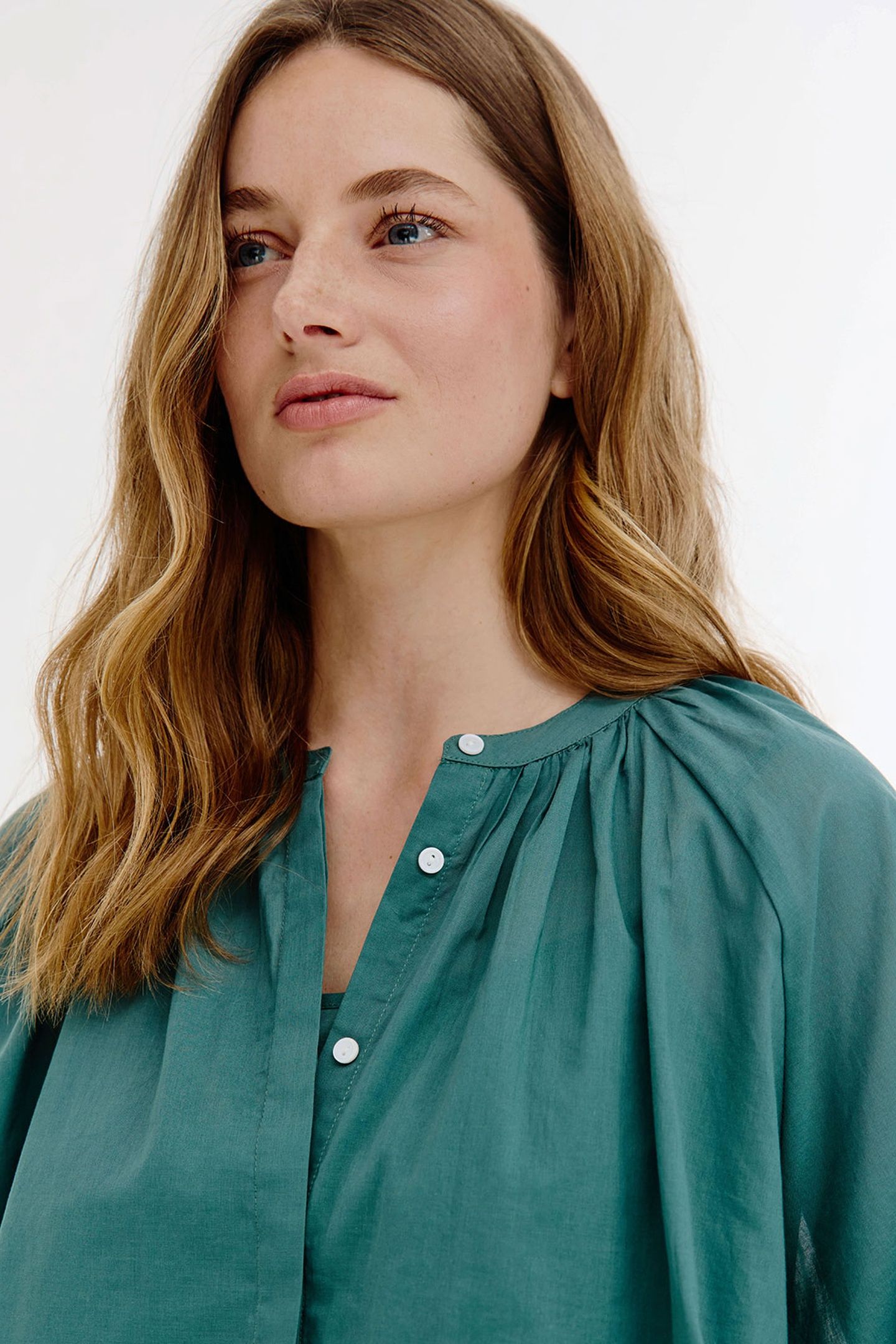 BROOKLYNN BLOUSE DARK GREEN 5