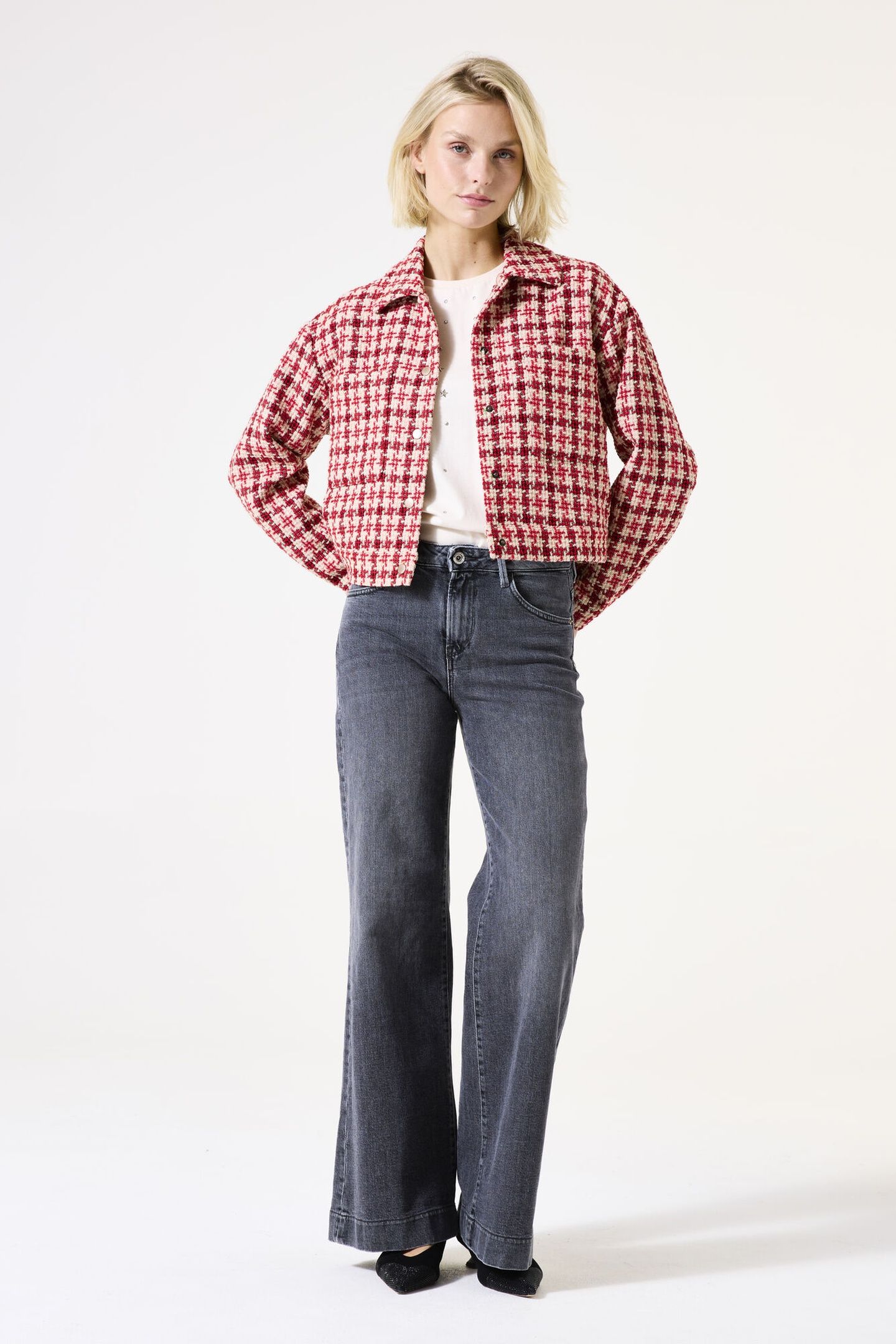 LADIES JACKET TRUE RED 2