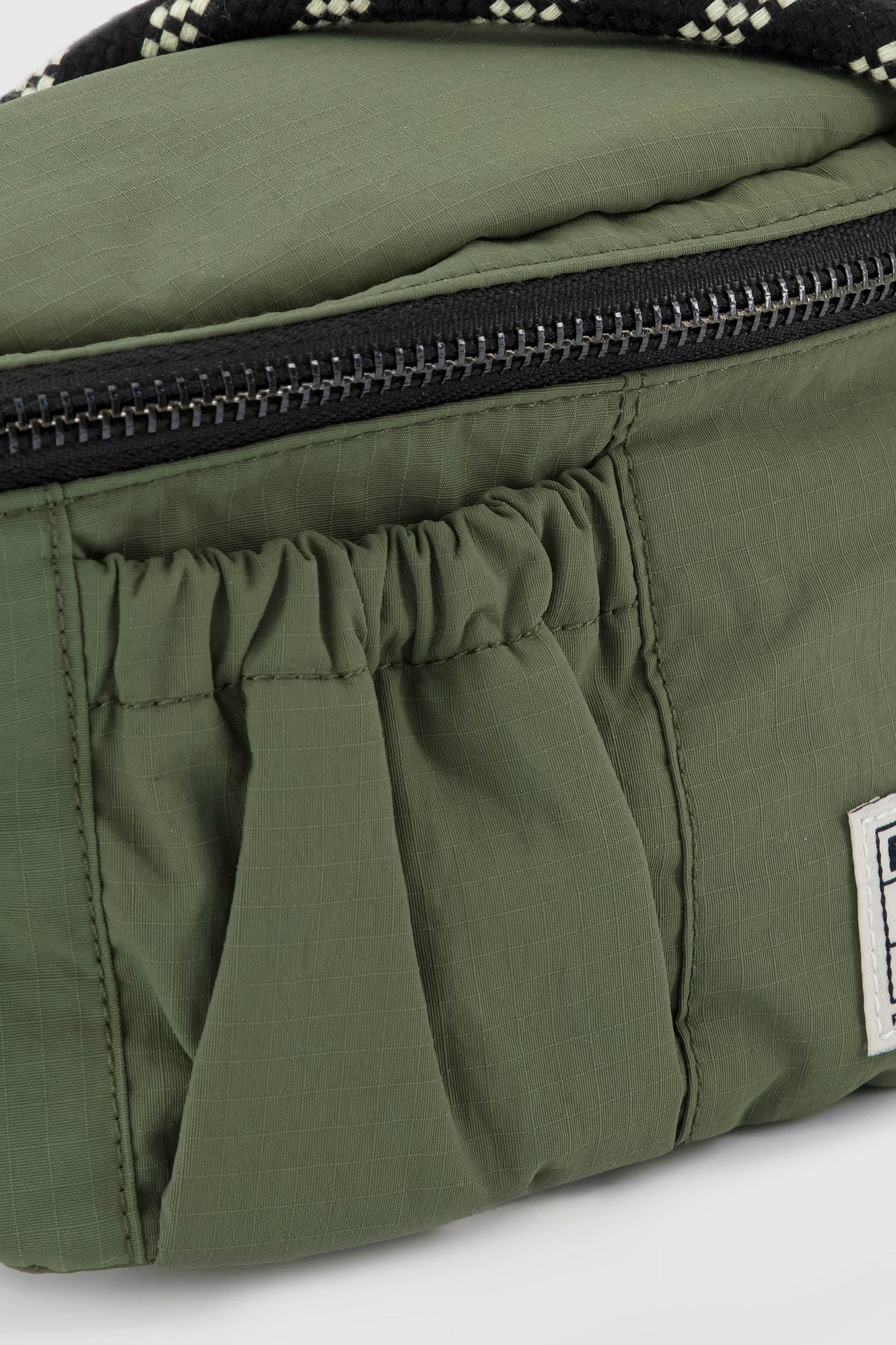 BANANA KHAKI NYLON DOBBY 4