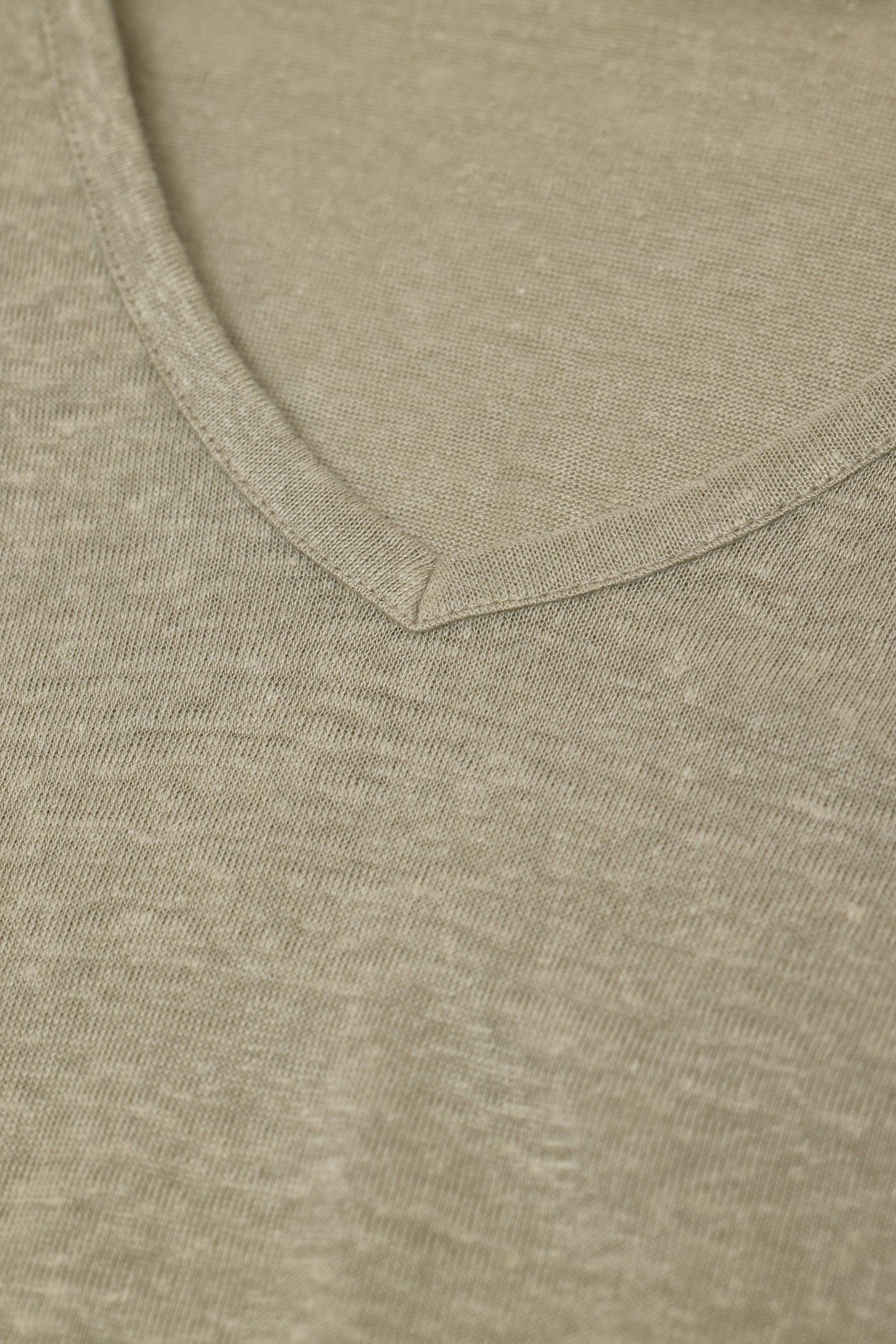 V-NECK CHINO GREEN 7