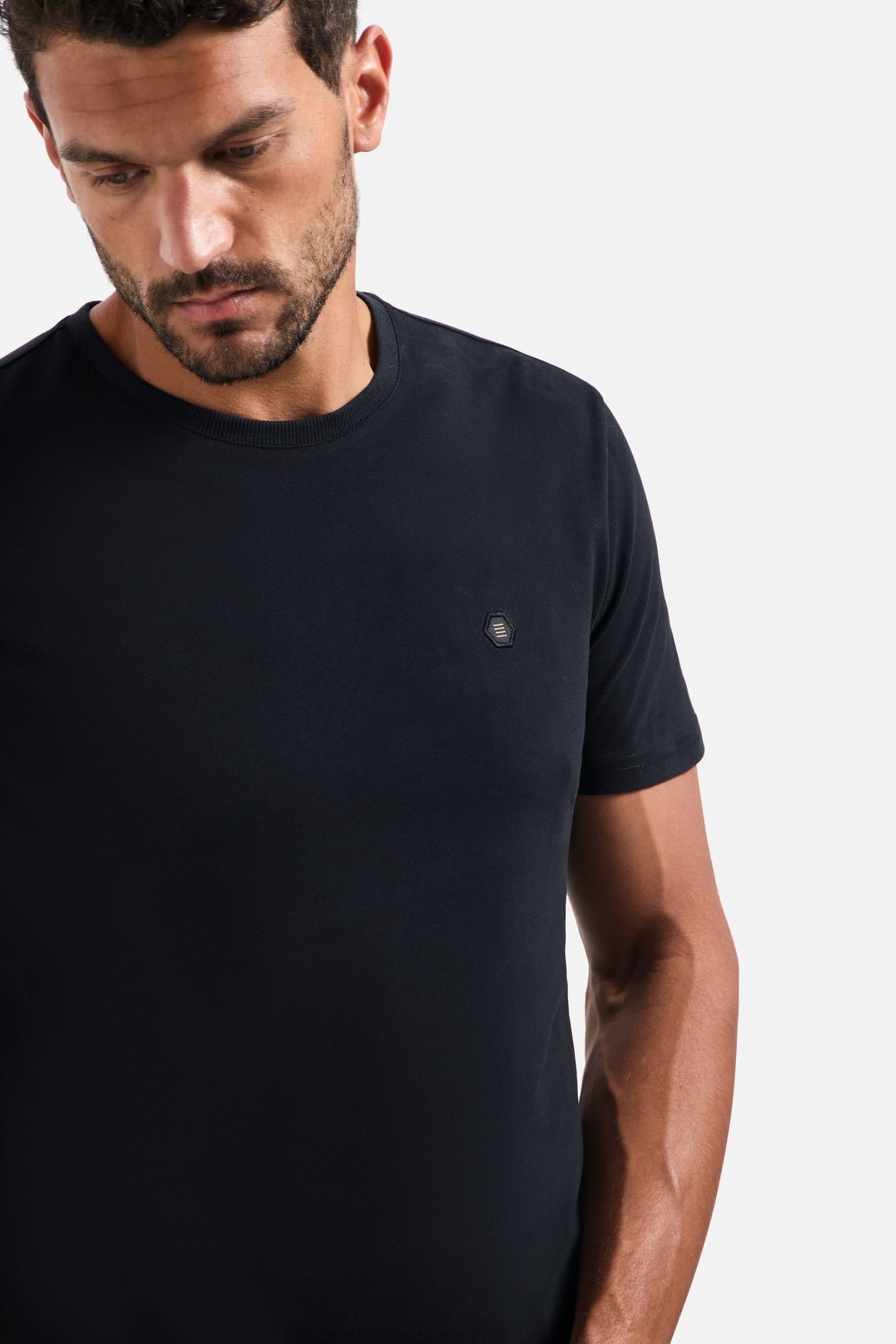 T-SHIRT CREWNECK PEACHED BLACK 6