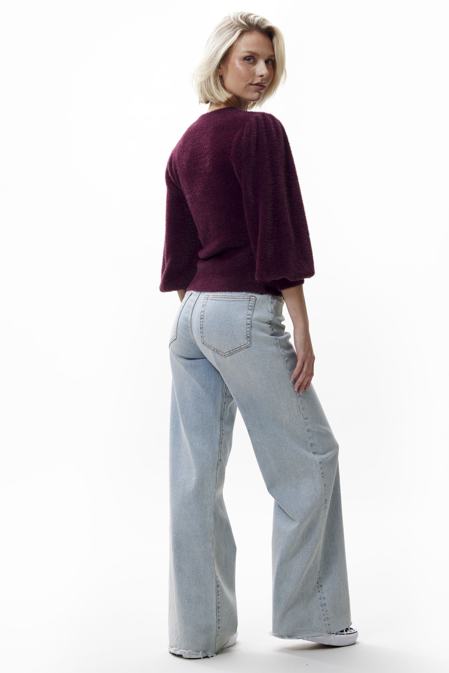 FUZZY PUFF SLEEVE KNIT WINETASTING 3