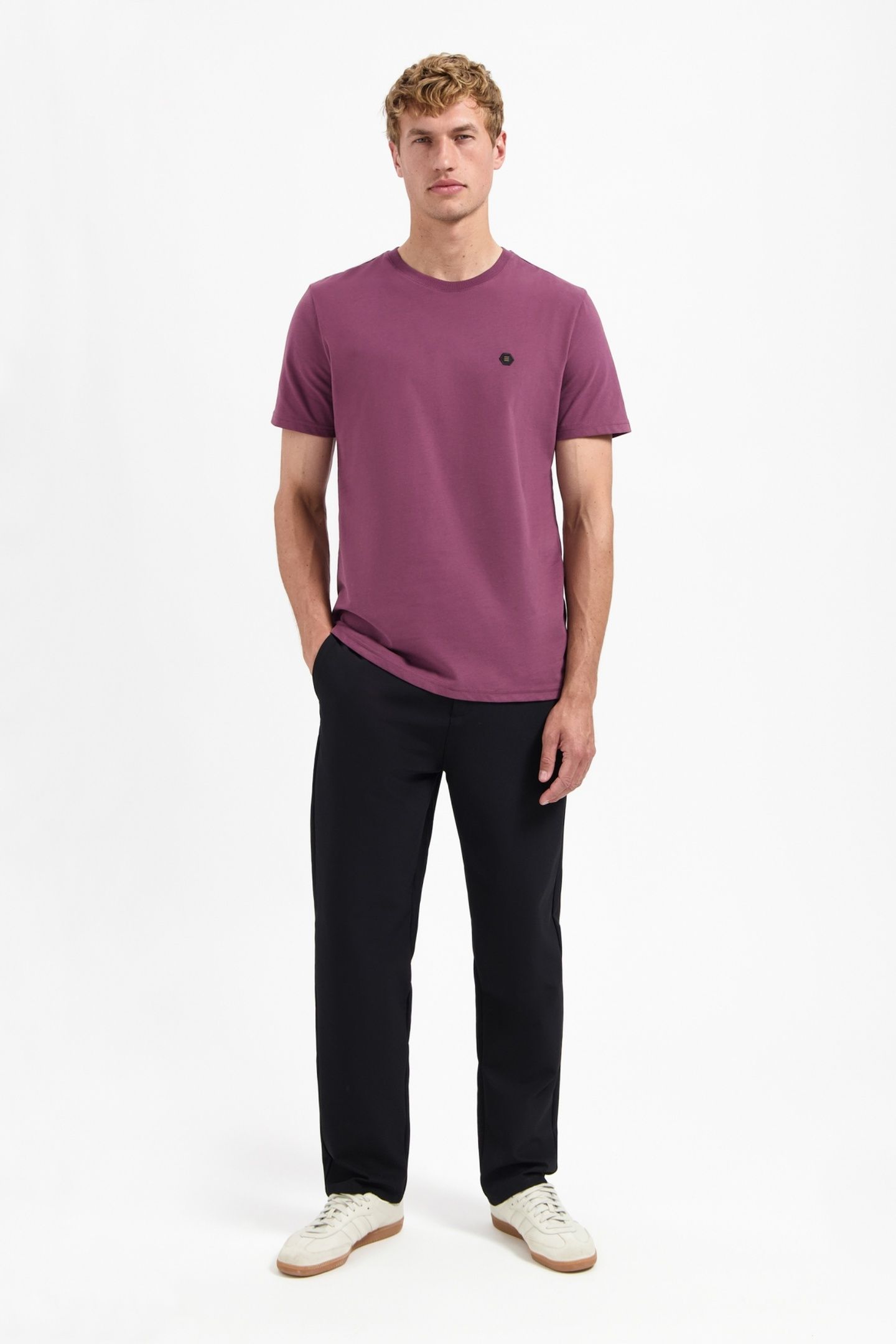 T-SHIRT CREWNECK PEACHED DARK WINE 1