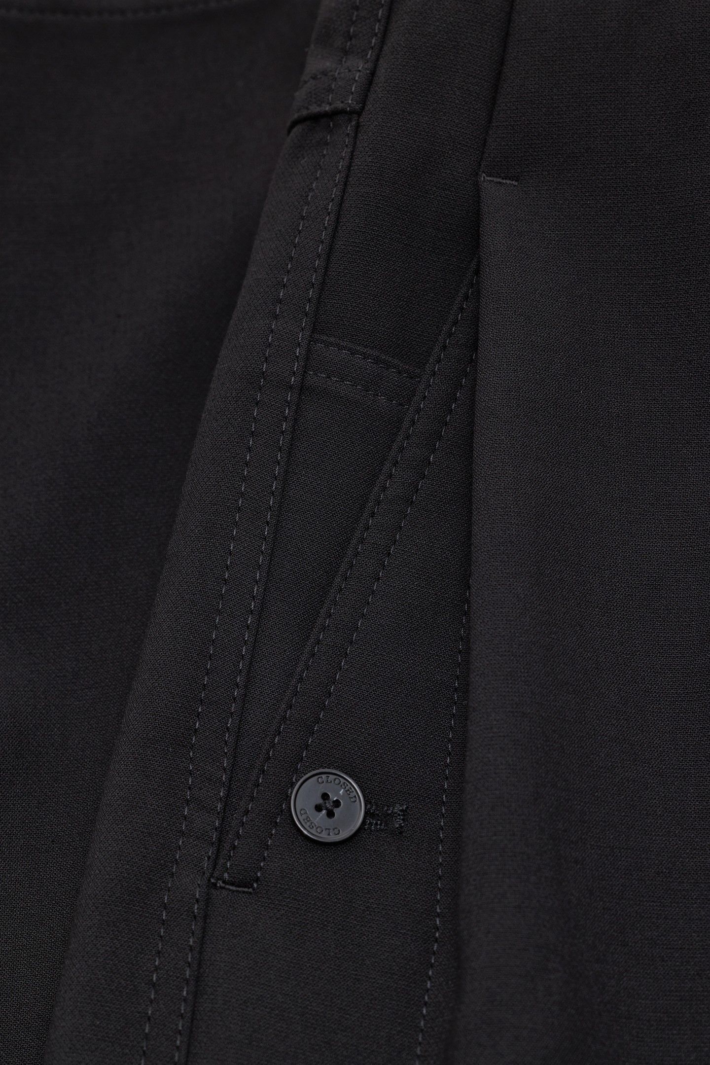 WRENNA BLACK 4