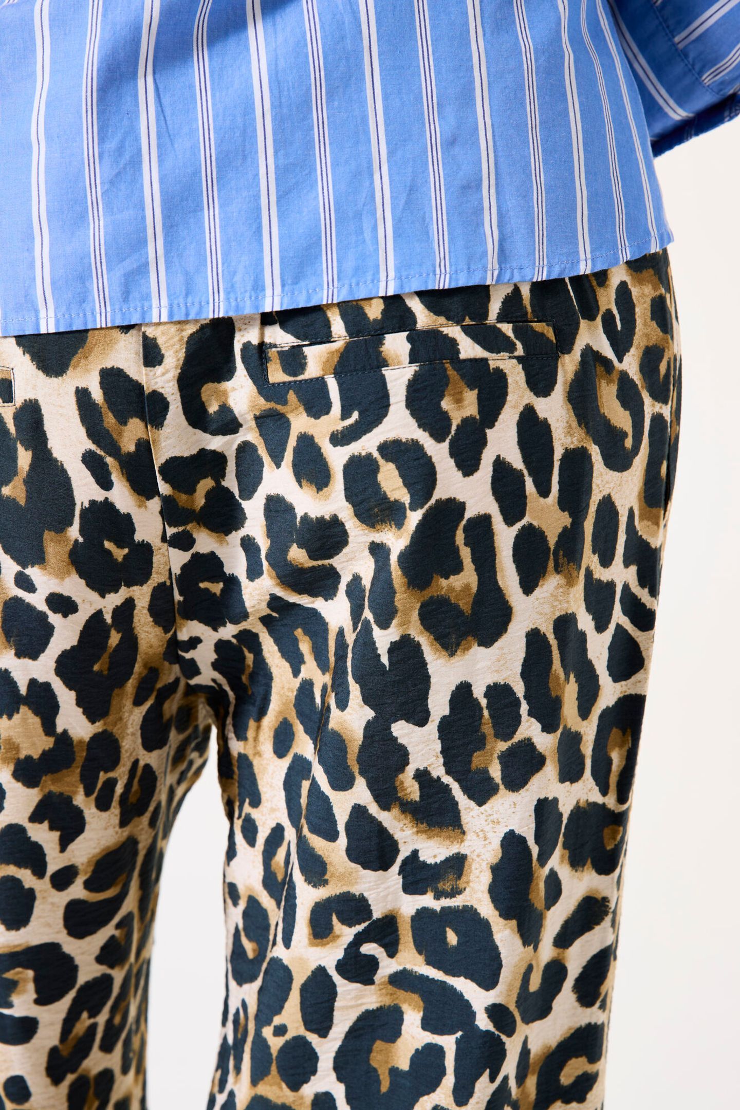 LADIES PANTS ALMOND 5