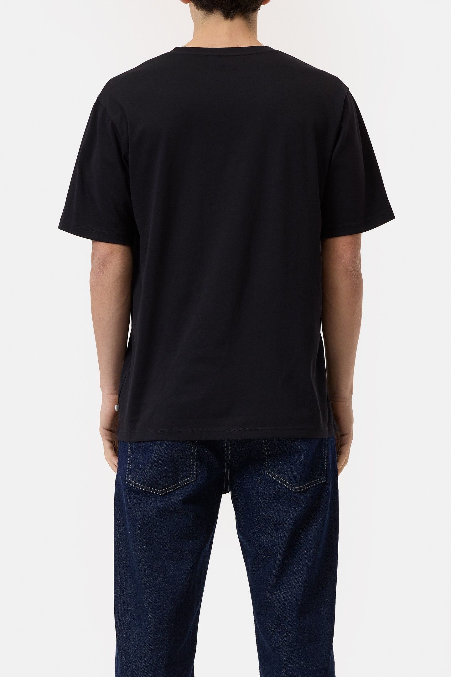 V-NECK T-SHIRT BLACK 2