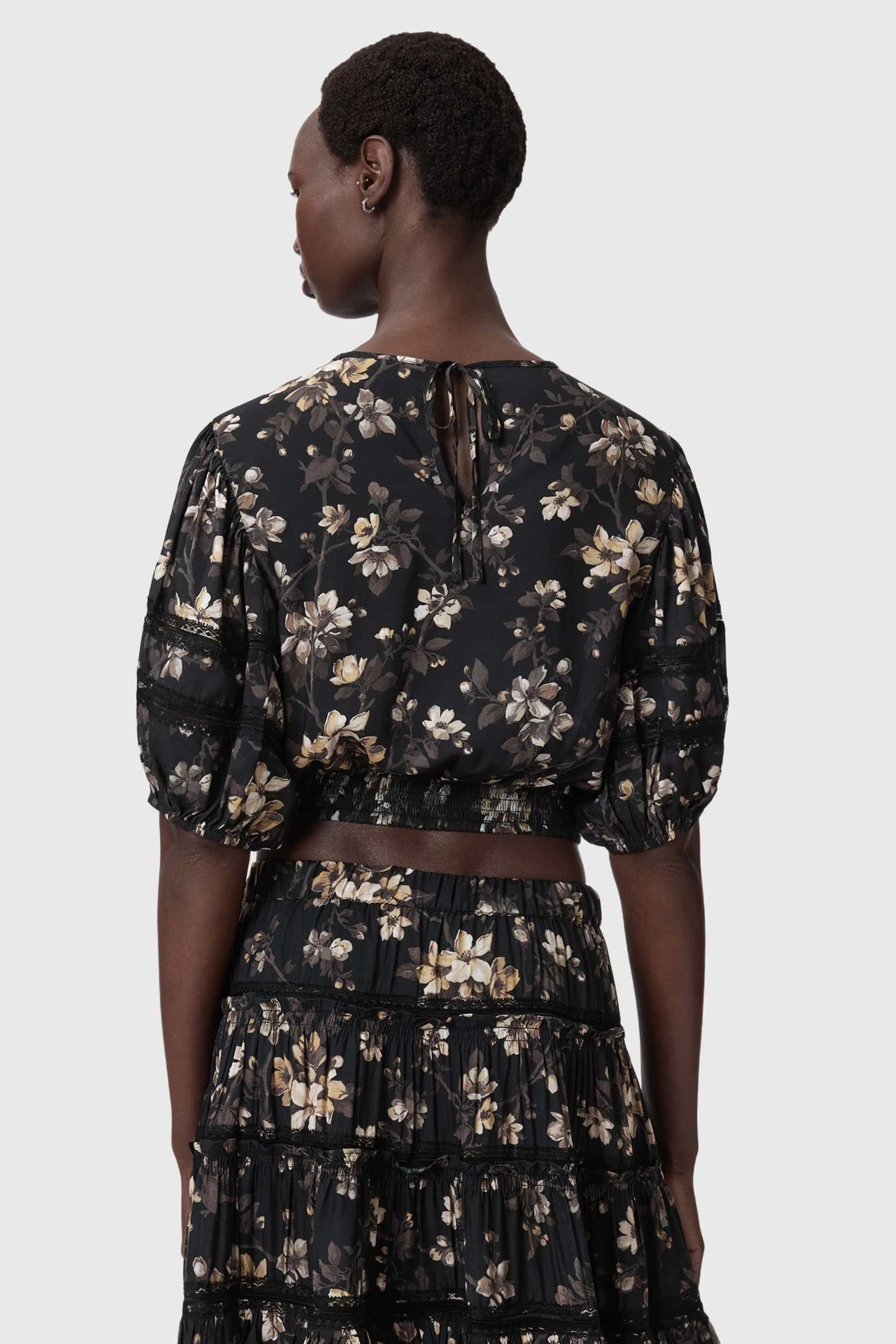 PEONY TOP VINE BLACK 5