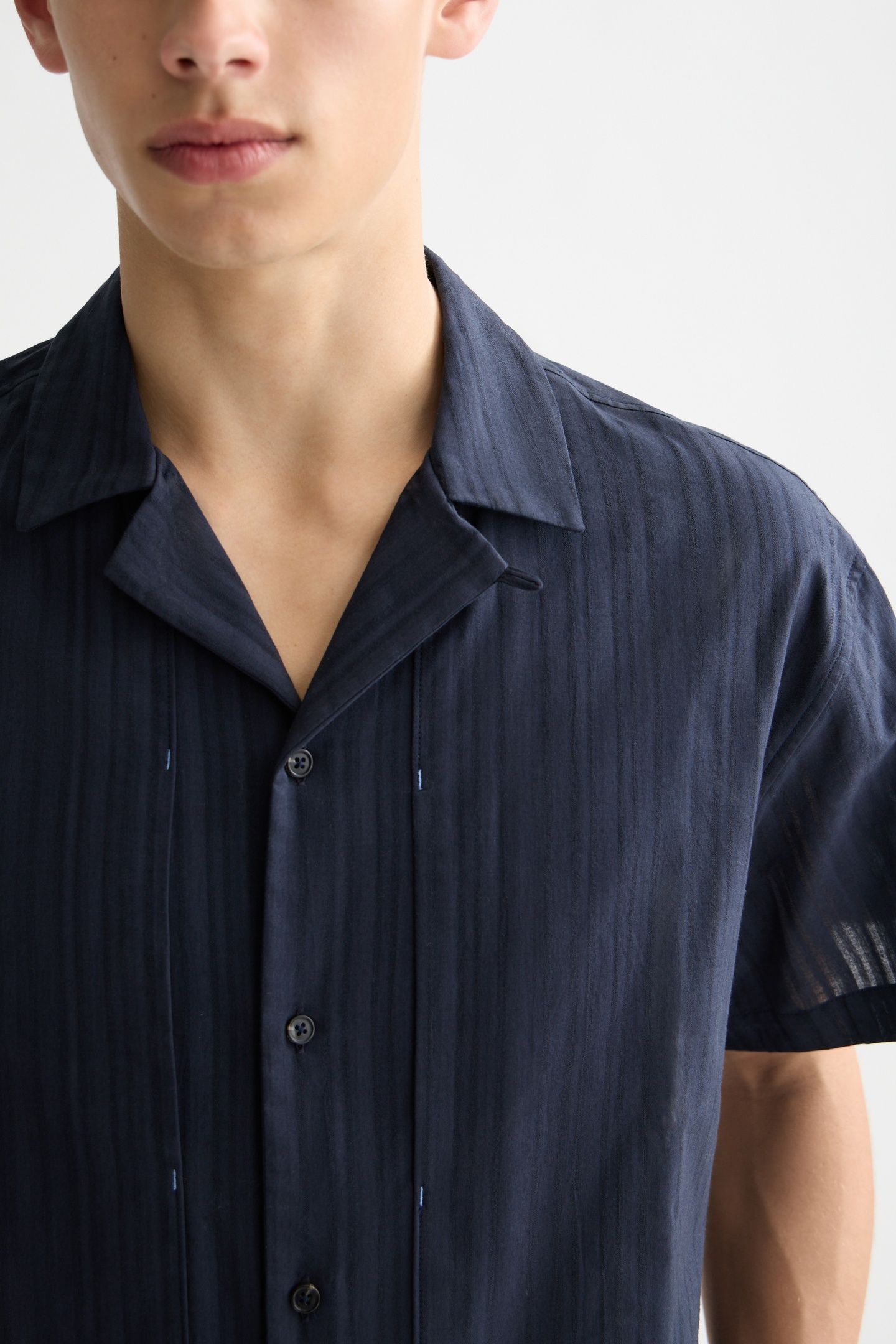 STRUCTURED-STRIPE SHORT-SLEEVED SHIRT SKY CAPTAIN 6