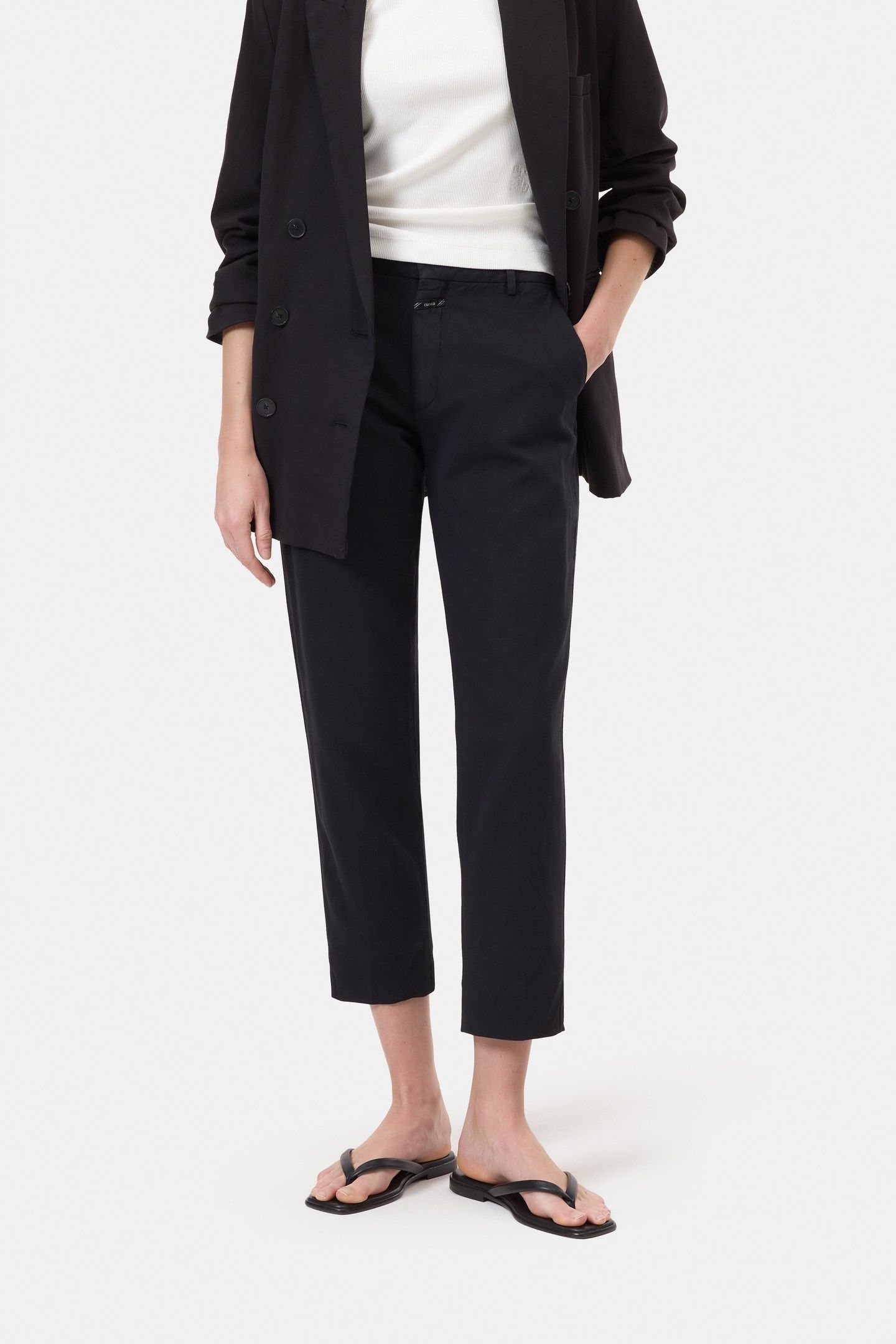 SONNETT BLACK 1