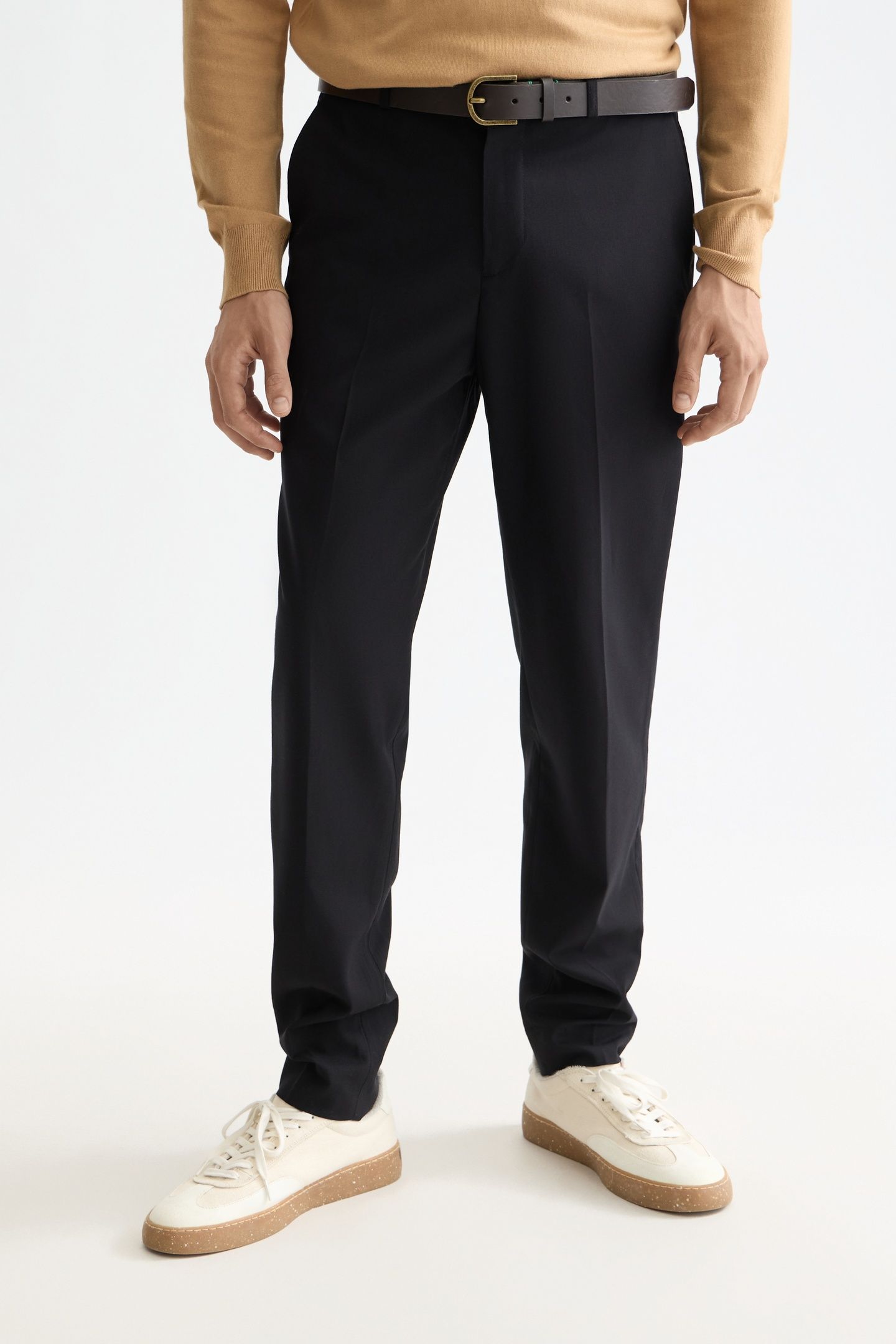 CORE - IRVING - COOL-WOOL BLEND CHINO BLACK 2
