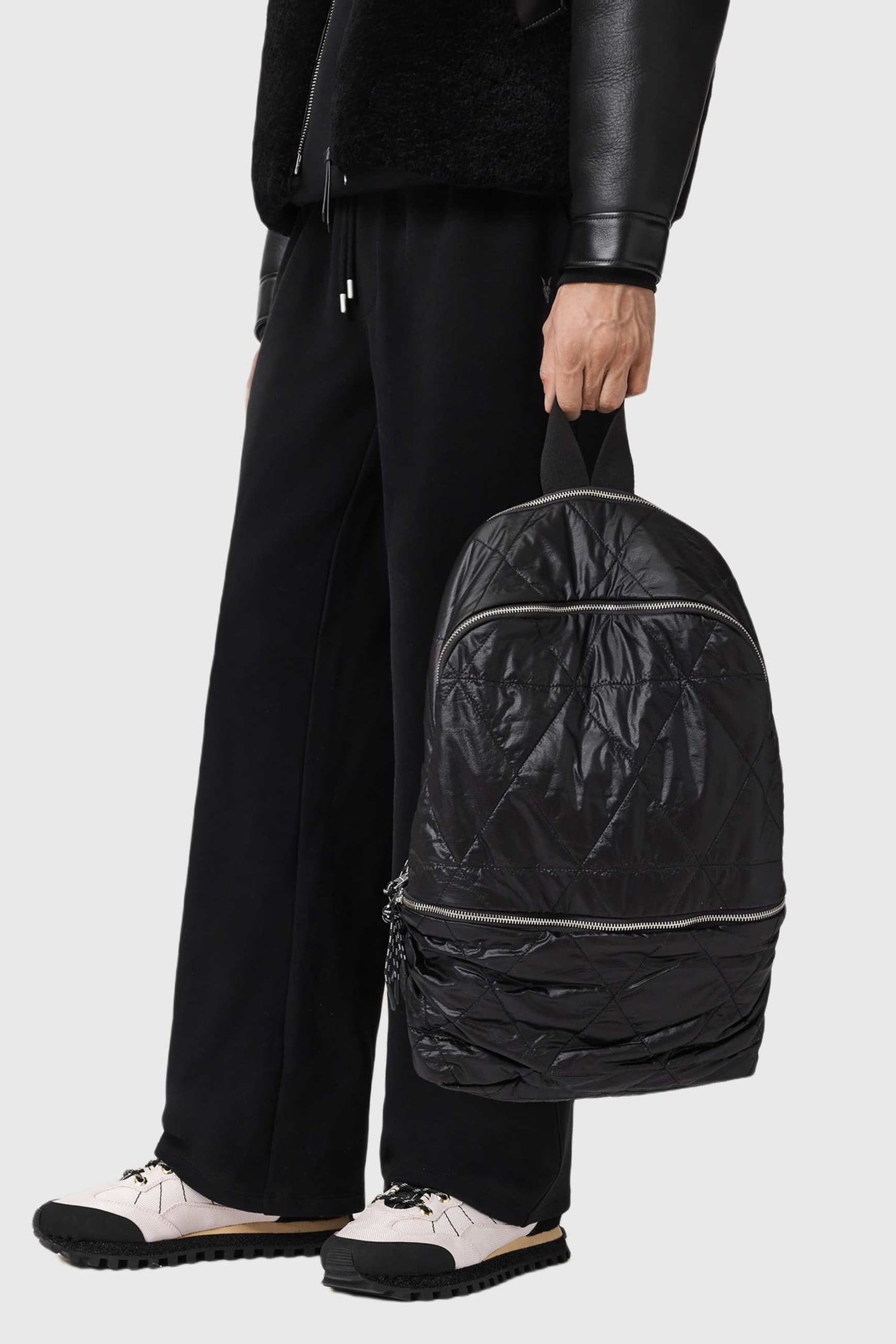 FINN QUILT BACKPACK BLACK 1