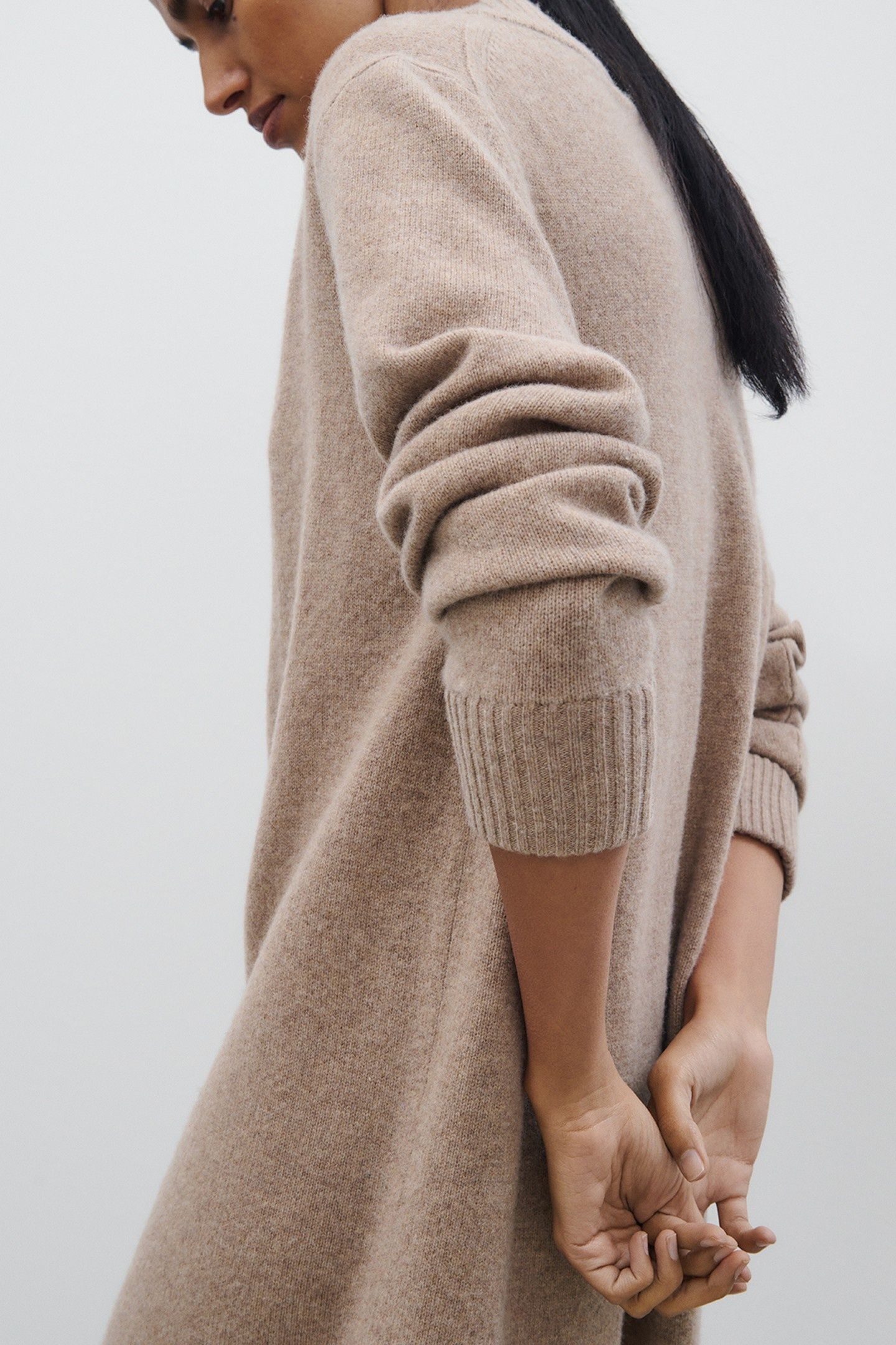 V-NECK DRESS DARK CHINO BEIGE 6