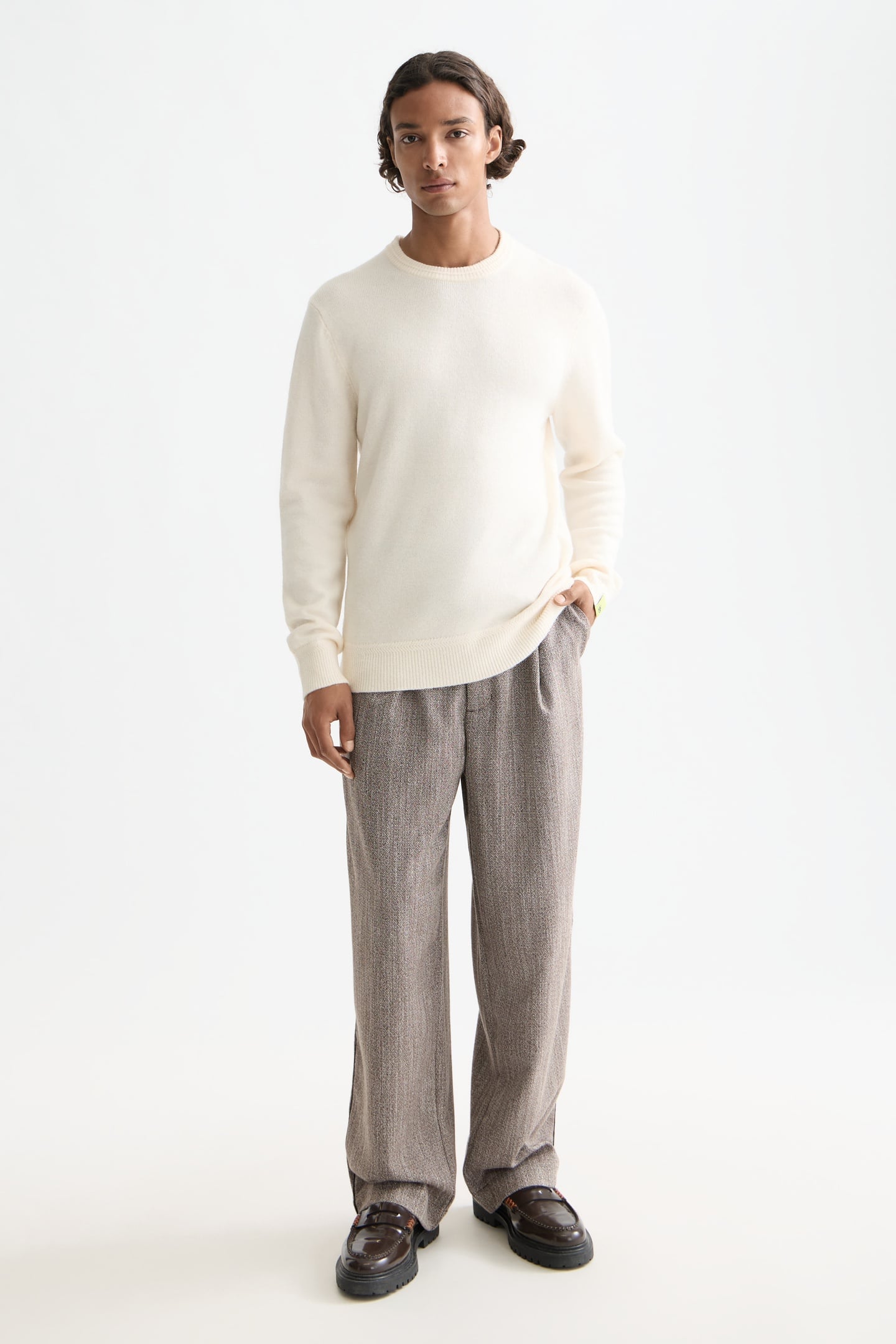 SOFT KNIT REGULAR FIT CREW NECK EGGNOG 3