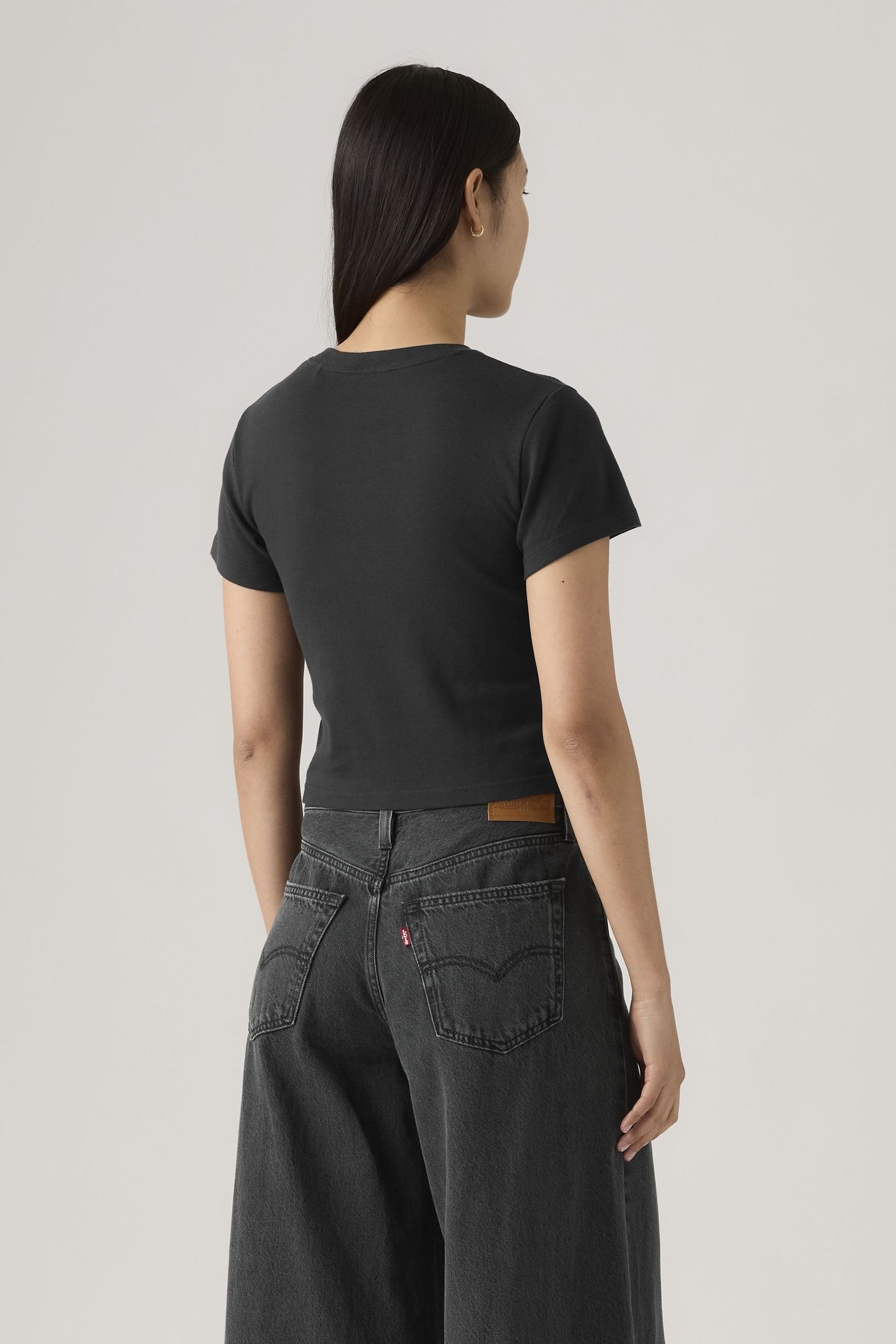 GRAPHIC ESSENTIAL SPORTY TEE 2