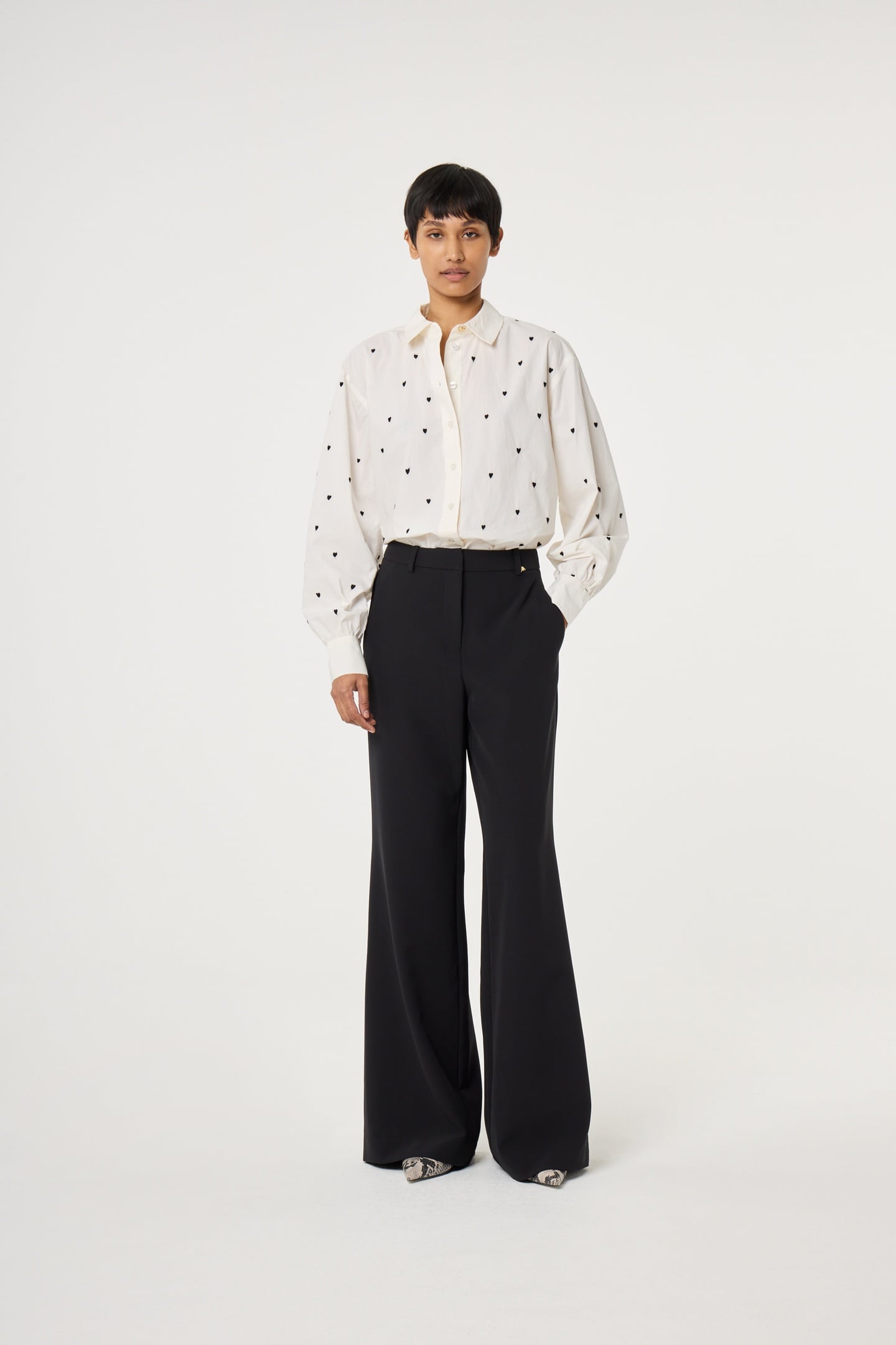 PUCK TROUSERS BLACK 2
