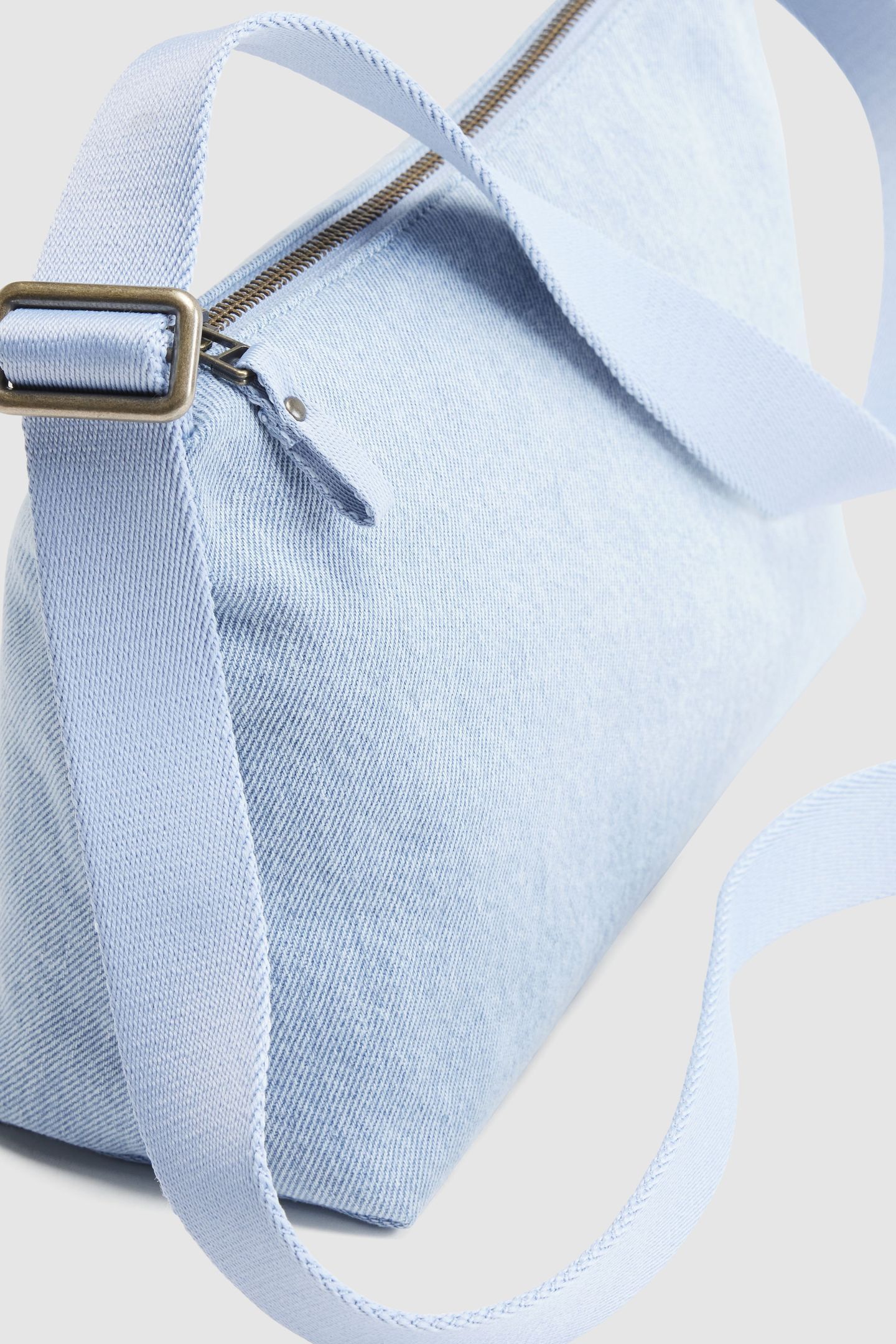 ALI SMALL SHOULDER BAG 4