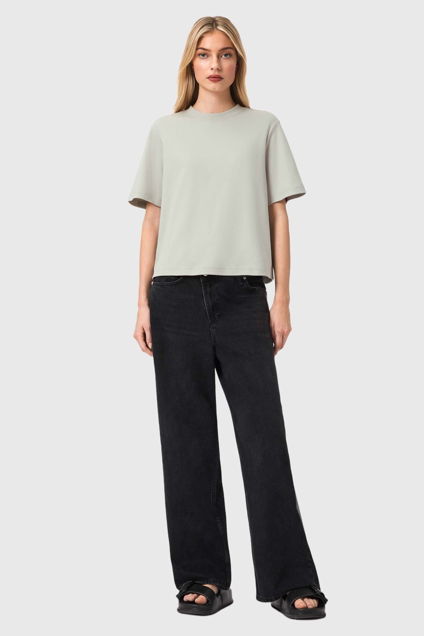 LISA TEE PALE GREEN 2