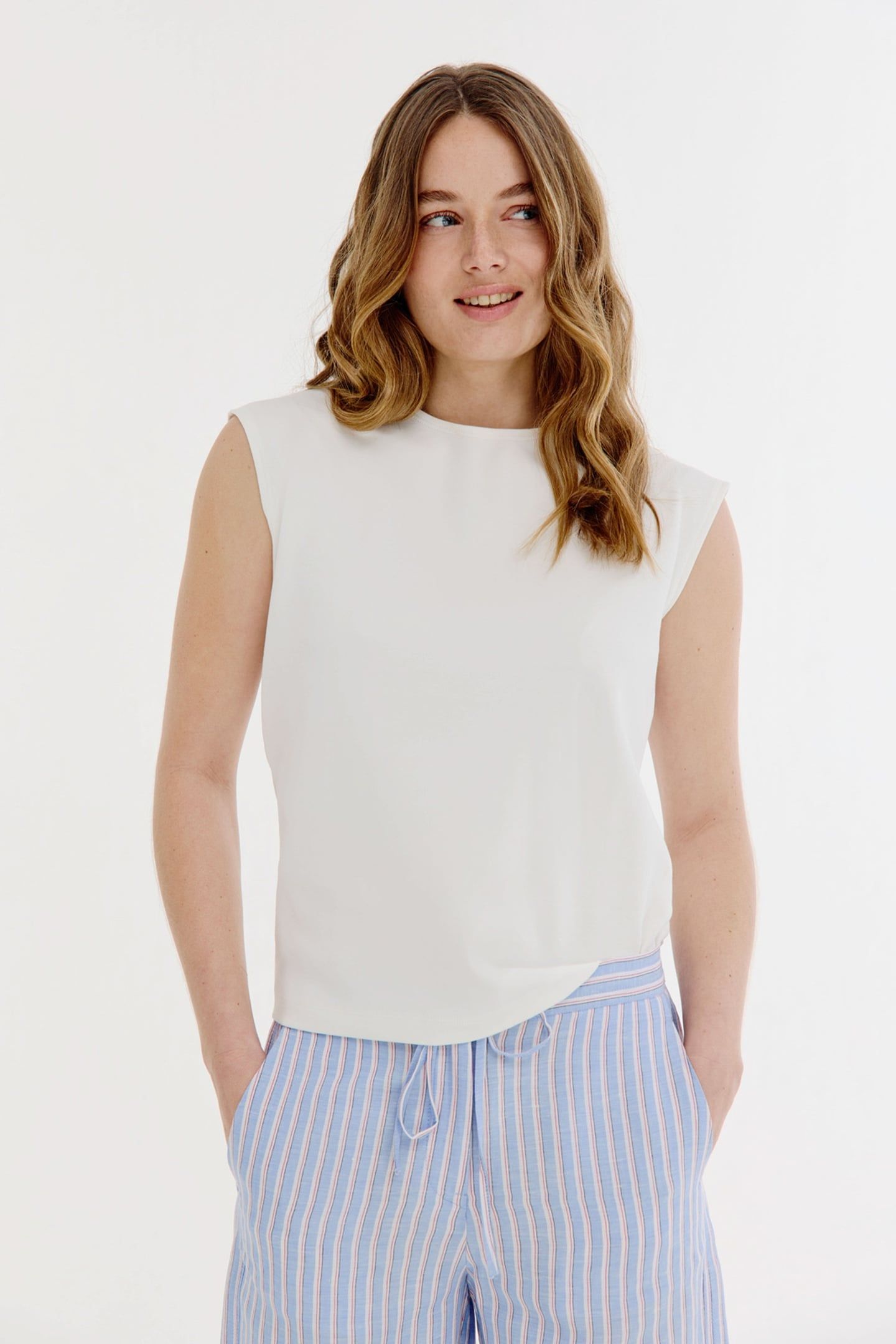 BASTIAAN T-SHIRT WHITE 3