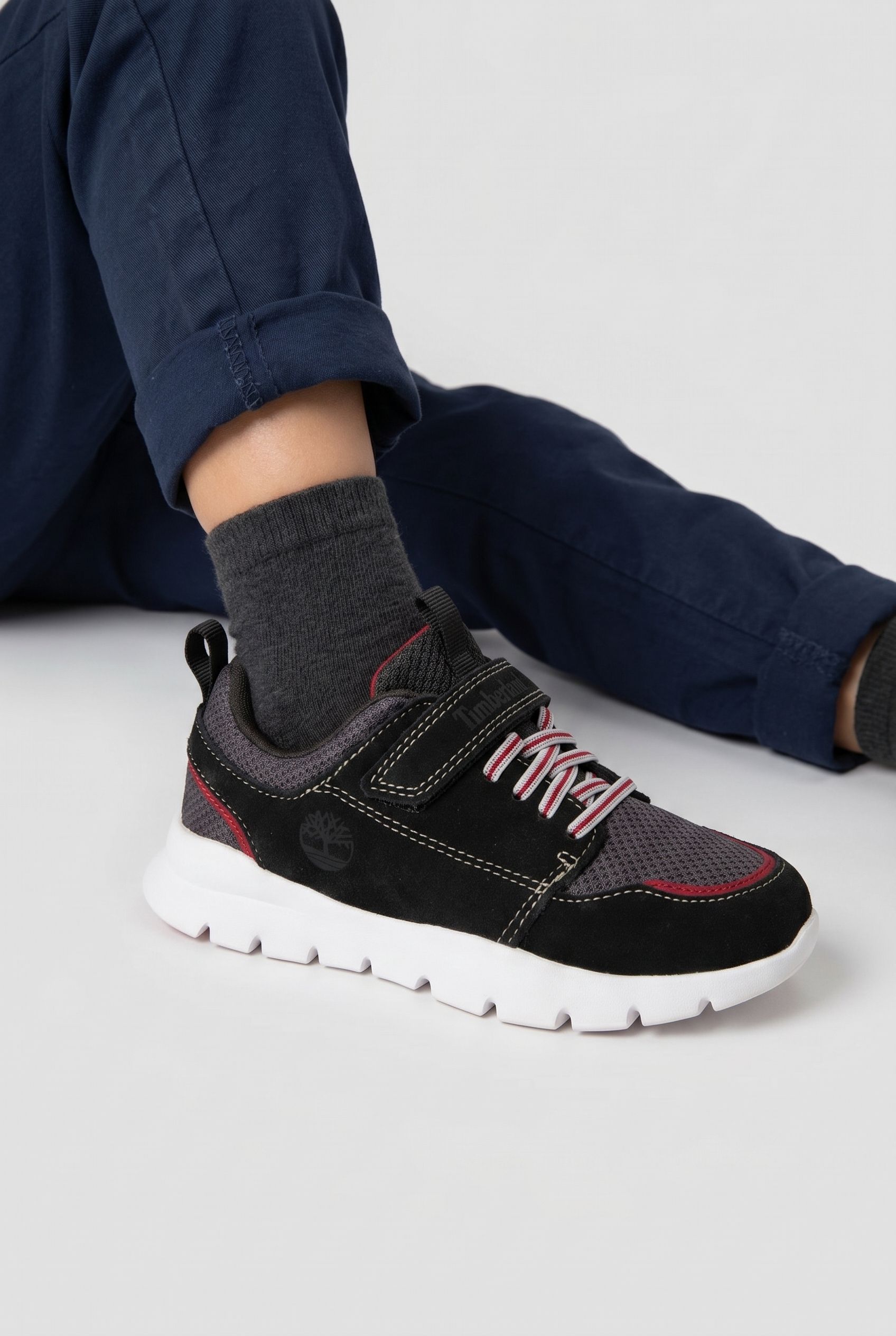 BOROUGHS PROJECT LOW LACE UP SNEAKER BLACK SUEDE 4