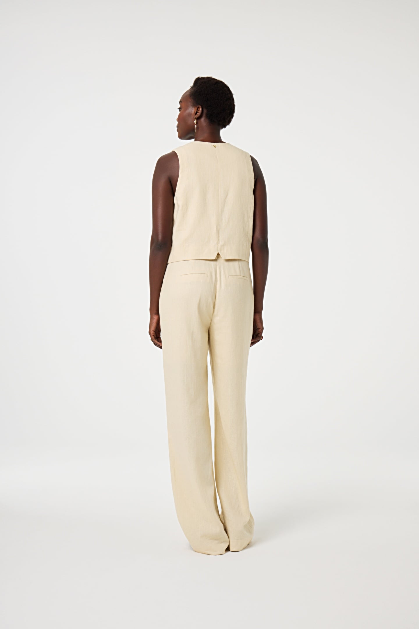 NURA PLEATED TROUSERS LATTE 3