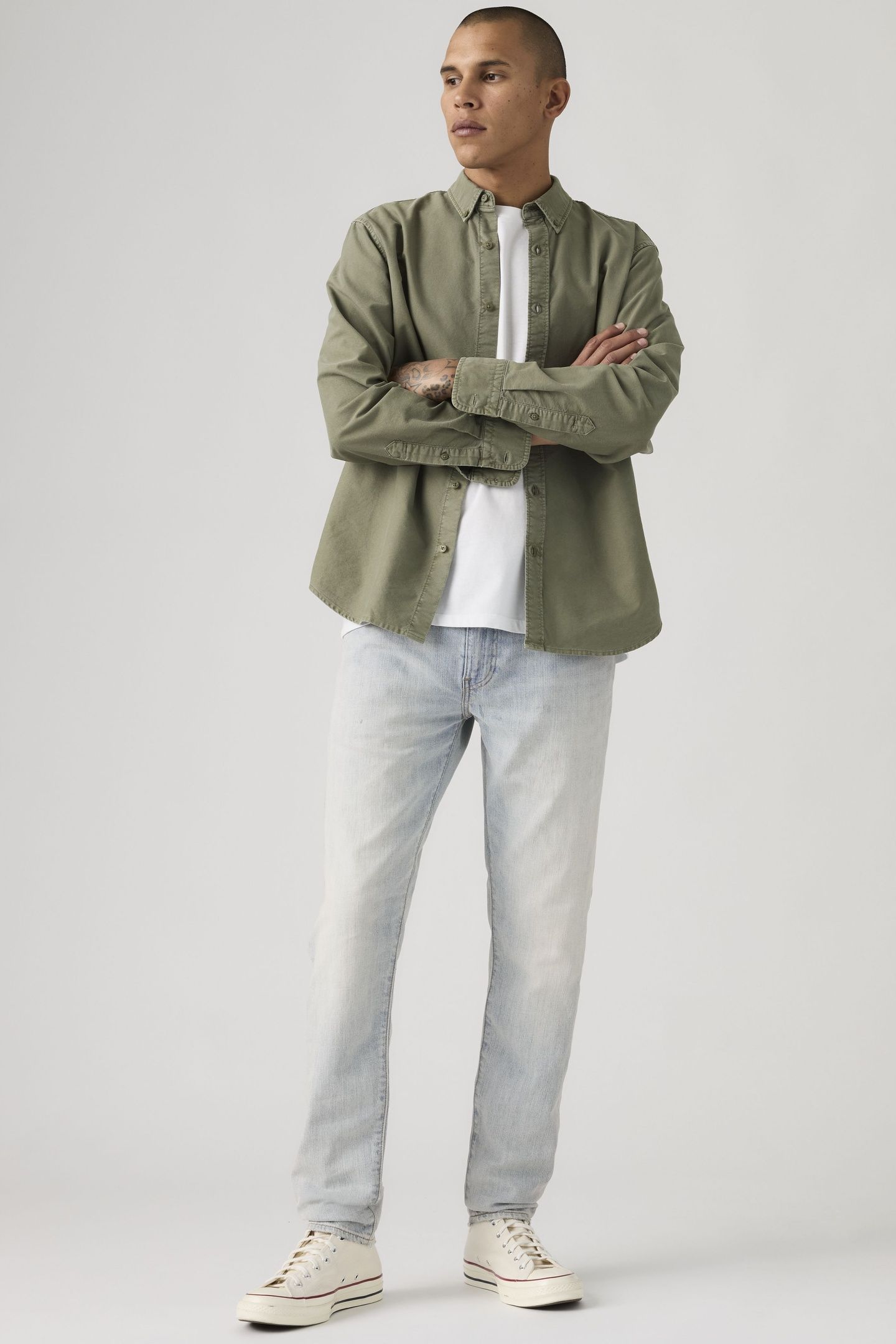 512™ SLIM TAPER LIGHTWEIGHT JEANS 2