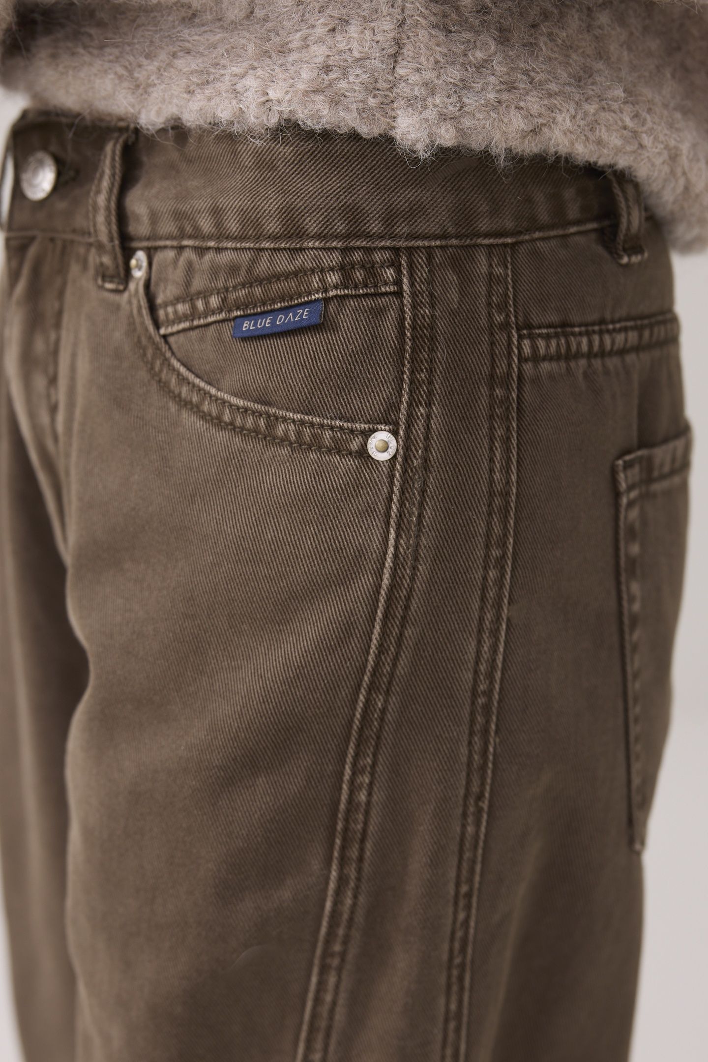 LOOSE FIT COLOURED DENIM DARK CAMO 4