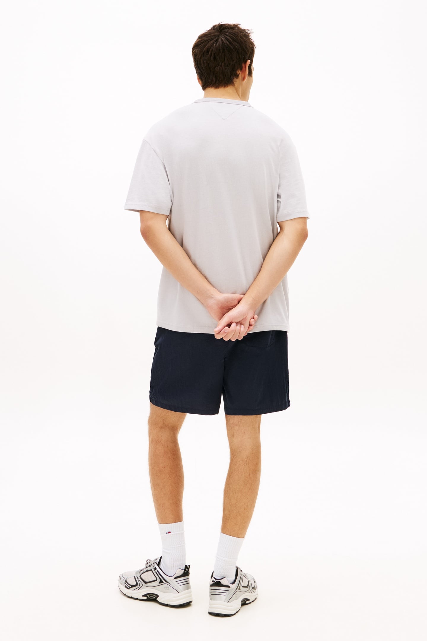 TJM RELAXED LINEAR LOGO HELIUM 2