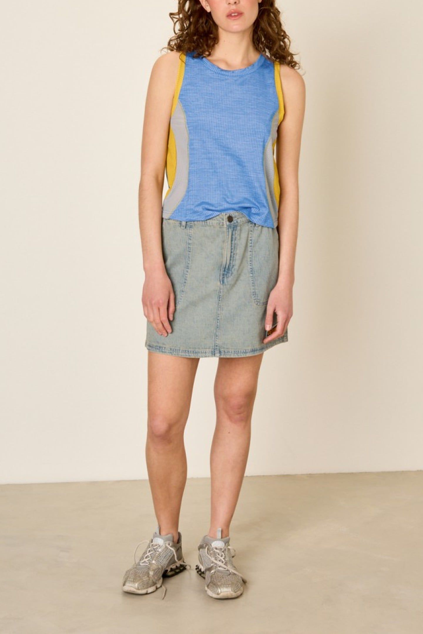 VAMY TANK TOP TRICOLORE BLEU JAUNE ET GRIS 1