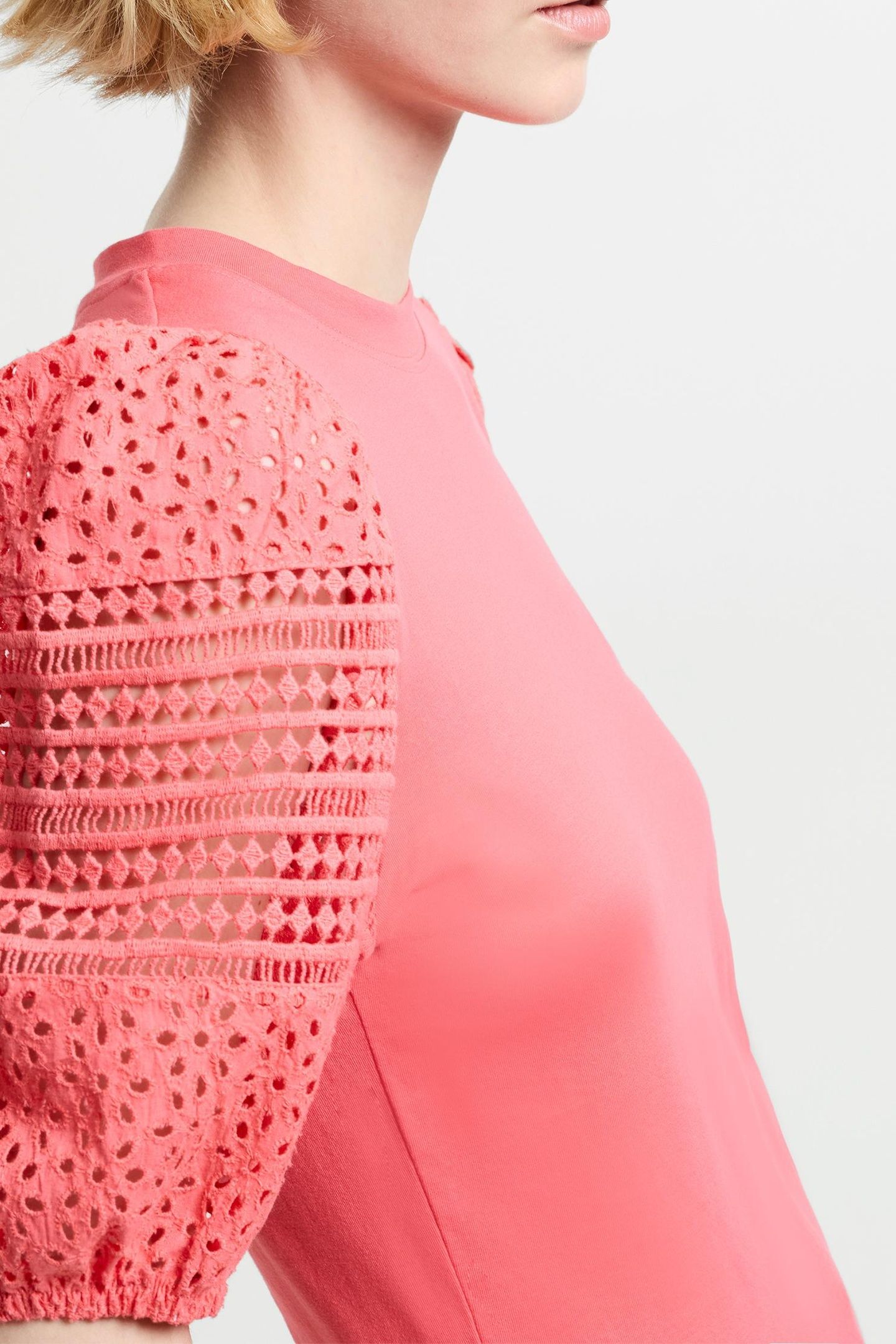 CROCHET LACE SLV RASPBERRY 2
