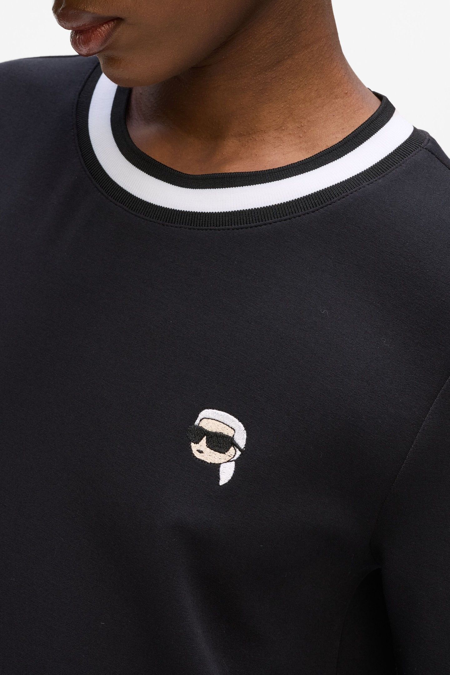 IKON PATCH TSHIRT DRESS BLACK 5