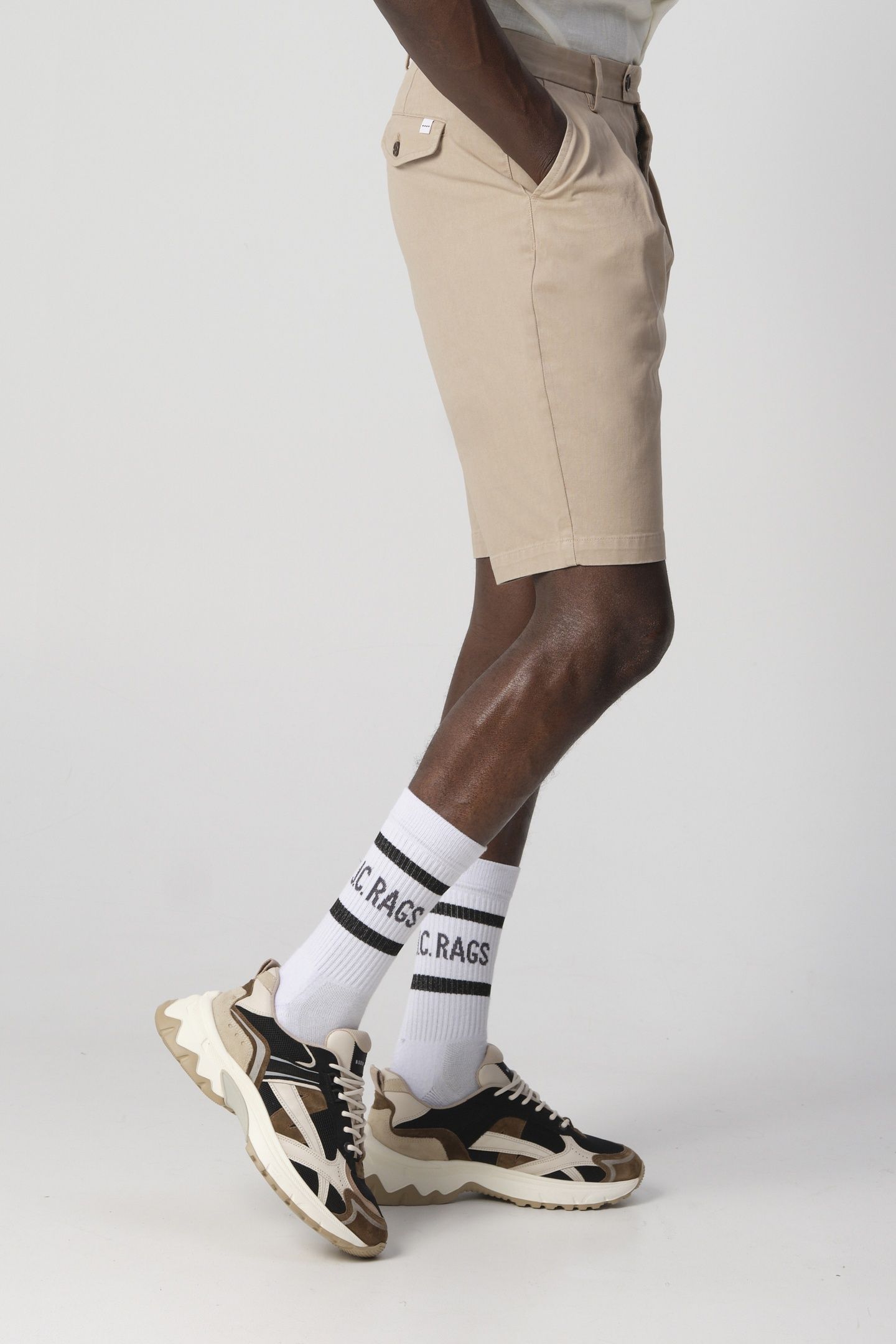 RAHEEL SHORT TAUPE 4