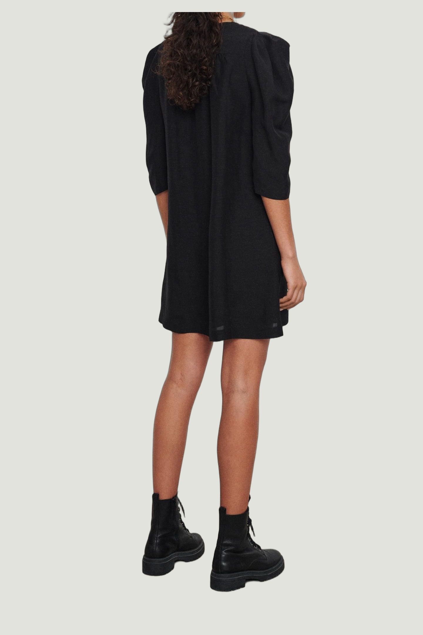 ROBE BENY NOIR 2