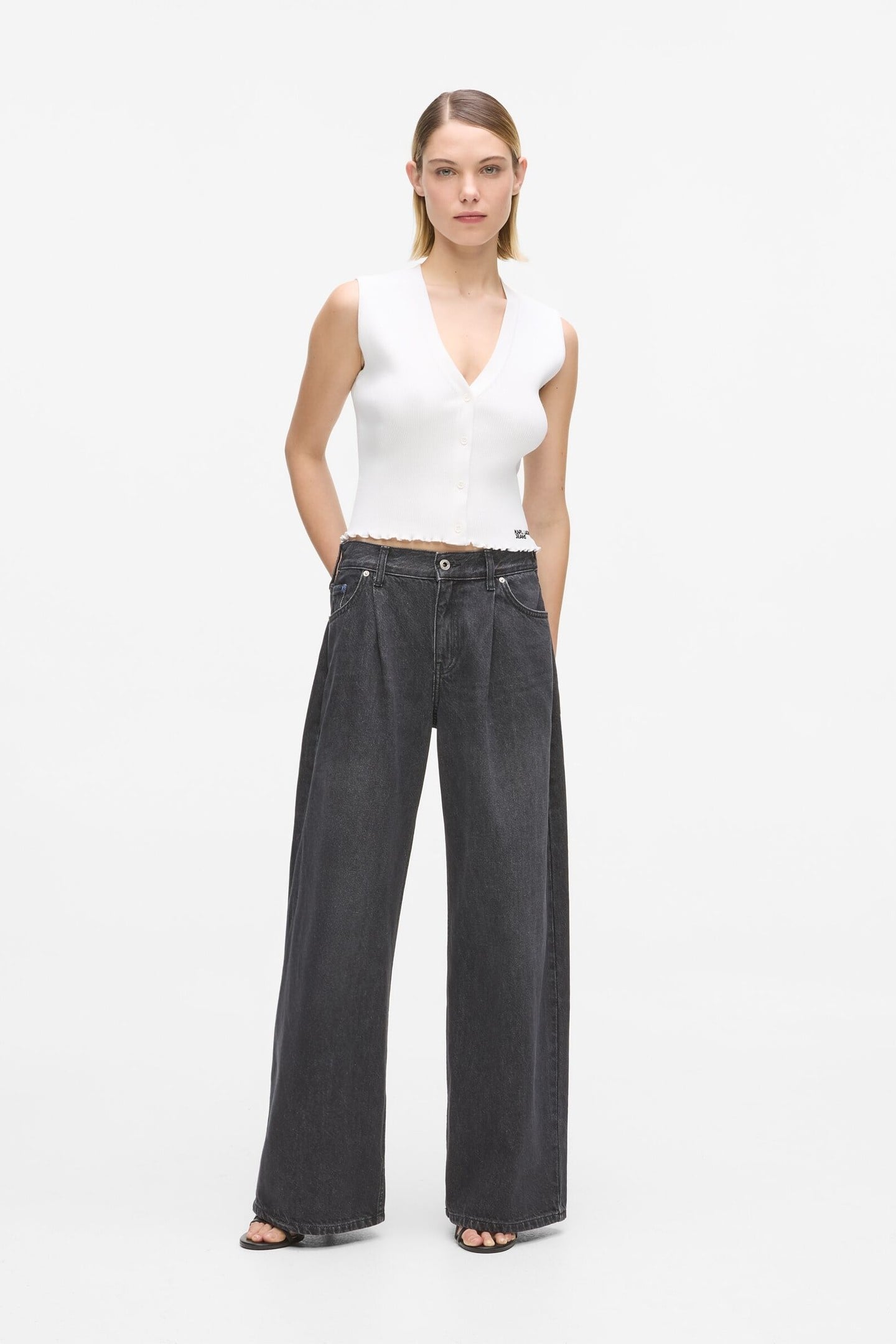 RELAXED DENIM MINIMAL WASHED BLACK 1