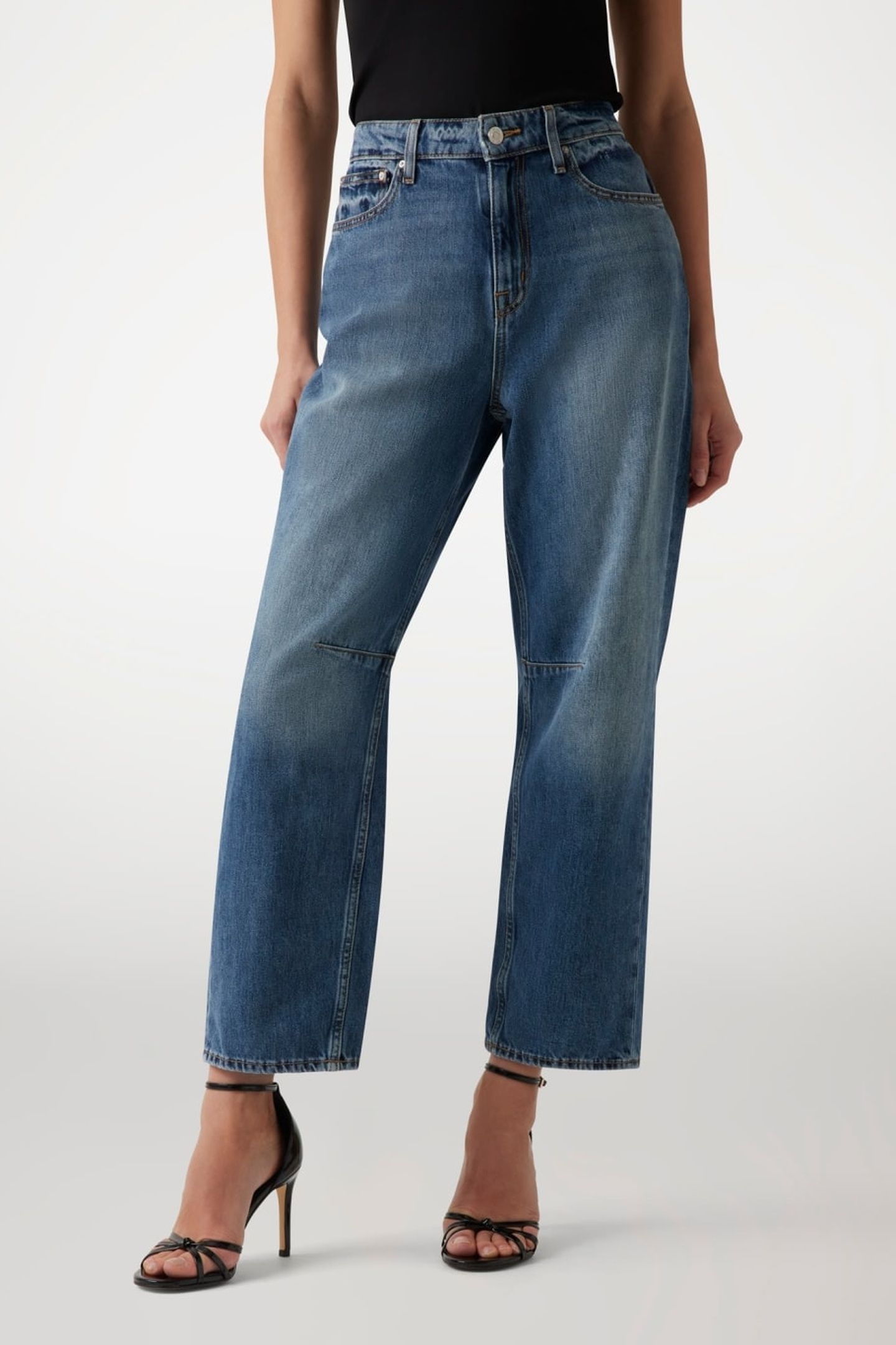 GUESS ECO BARREL FIT ASHTIN 4