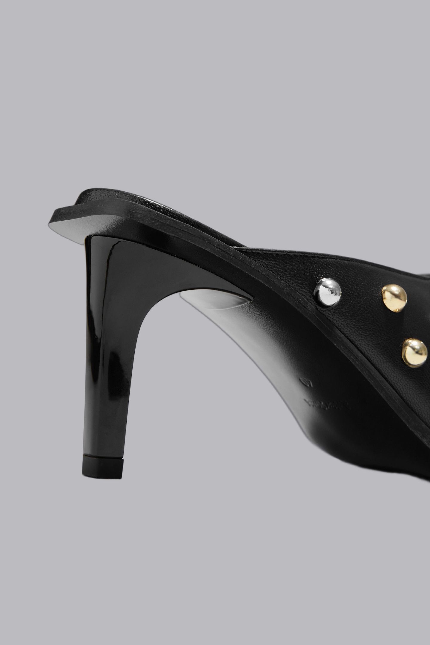 EMIRA MULE BLACK 4