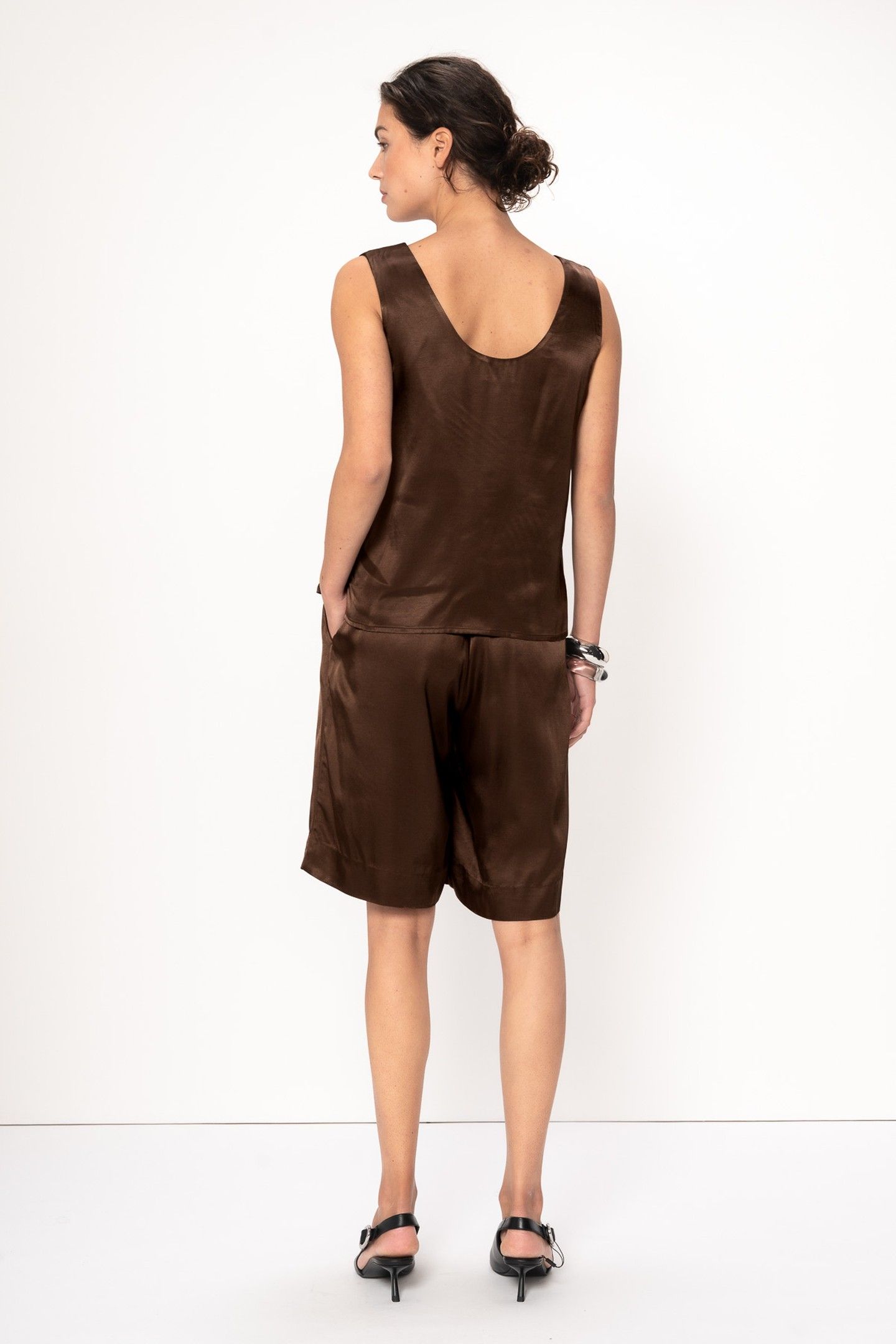 KAYA TOP WALNUT 3