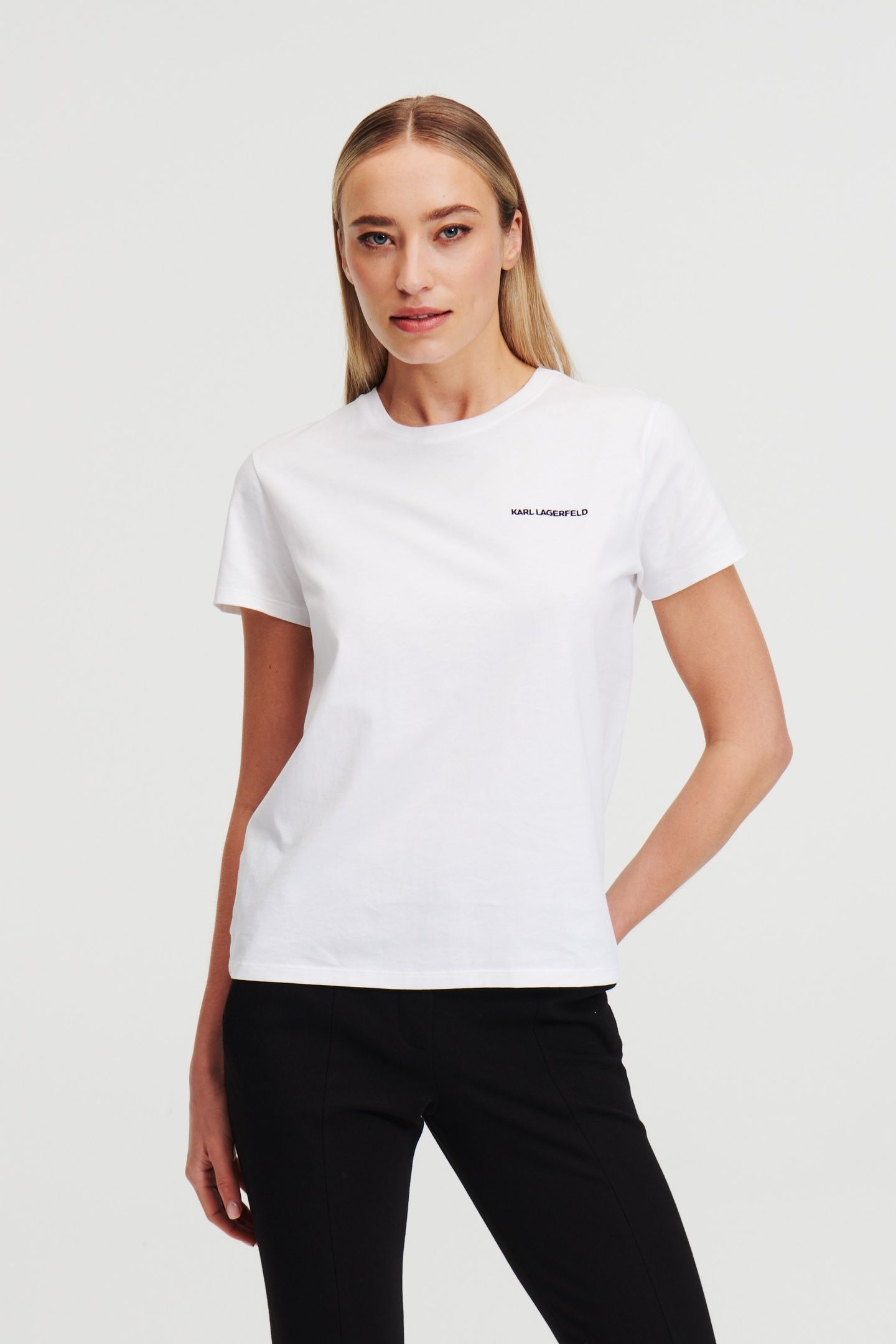 ESSENTIAL T-SHIRT WHITE 1