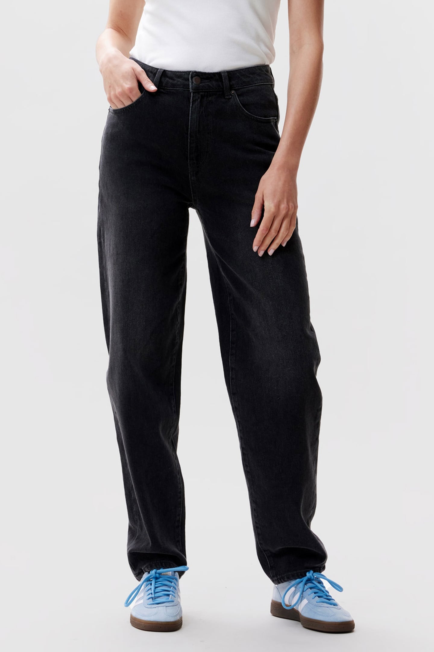 BARREL FIT JEANS WASHED BLACK 1
