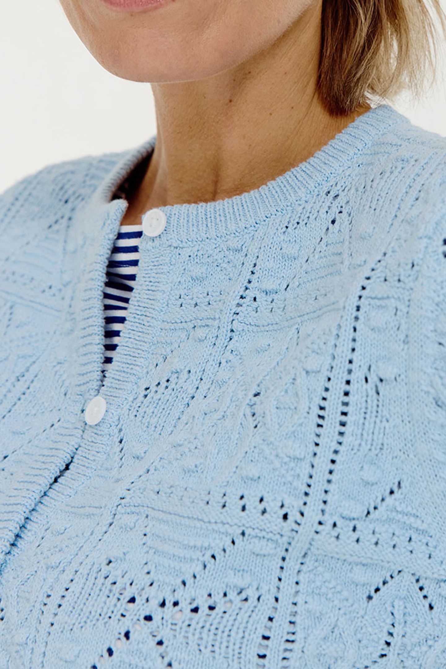 BEAU CARDIGAN LIGHT BLUE 4
