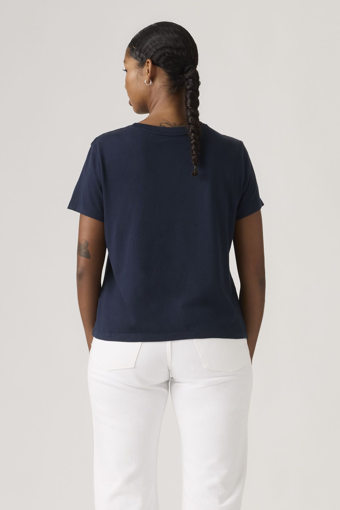 GRAPHIC FAVORITE TEE 3