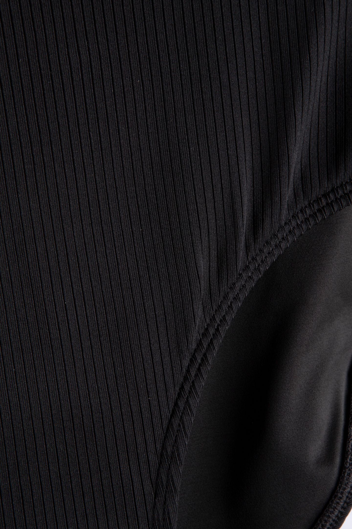 REMI HIGHTWAIST BLACK 4