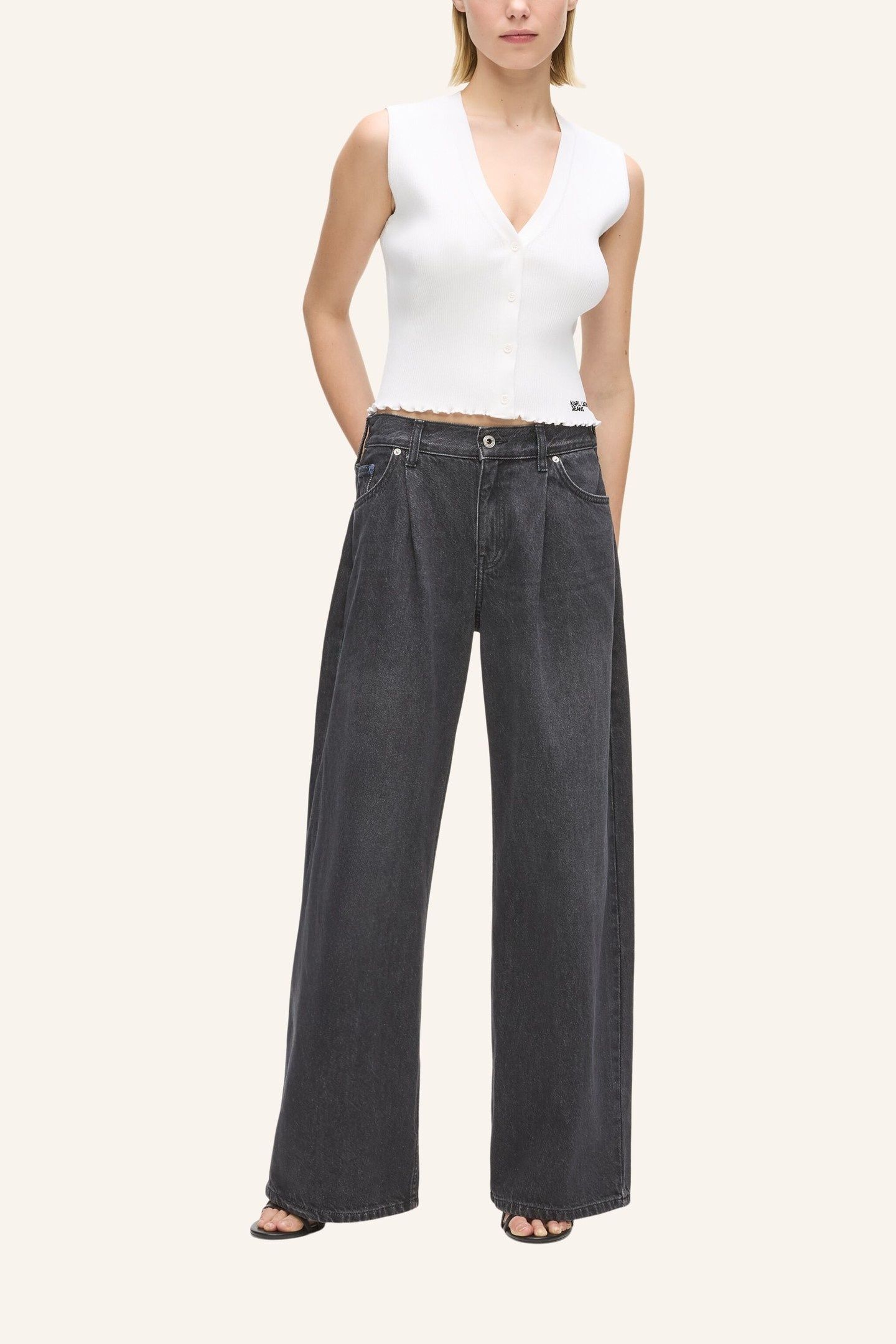 RELAXED DENIM MINIMAL WASHED BLACK 4