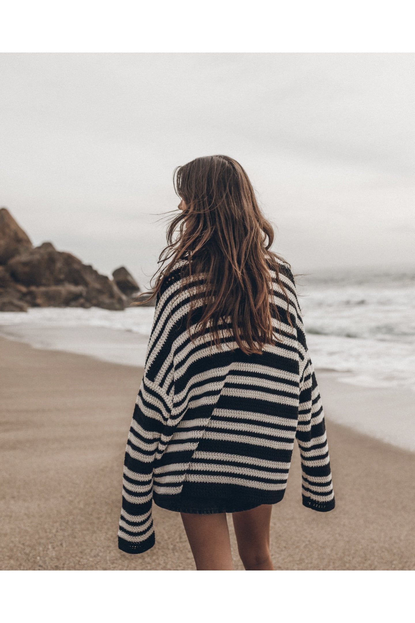 THE STRIPED KNITTED SWEATER 2