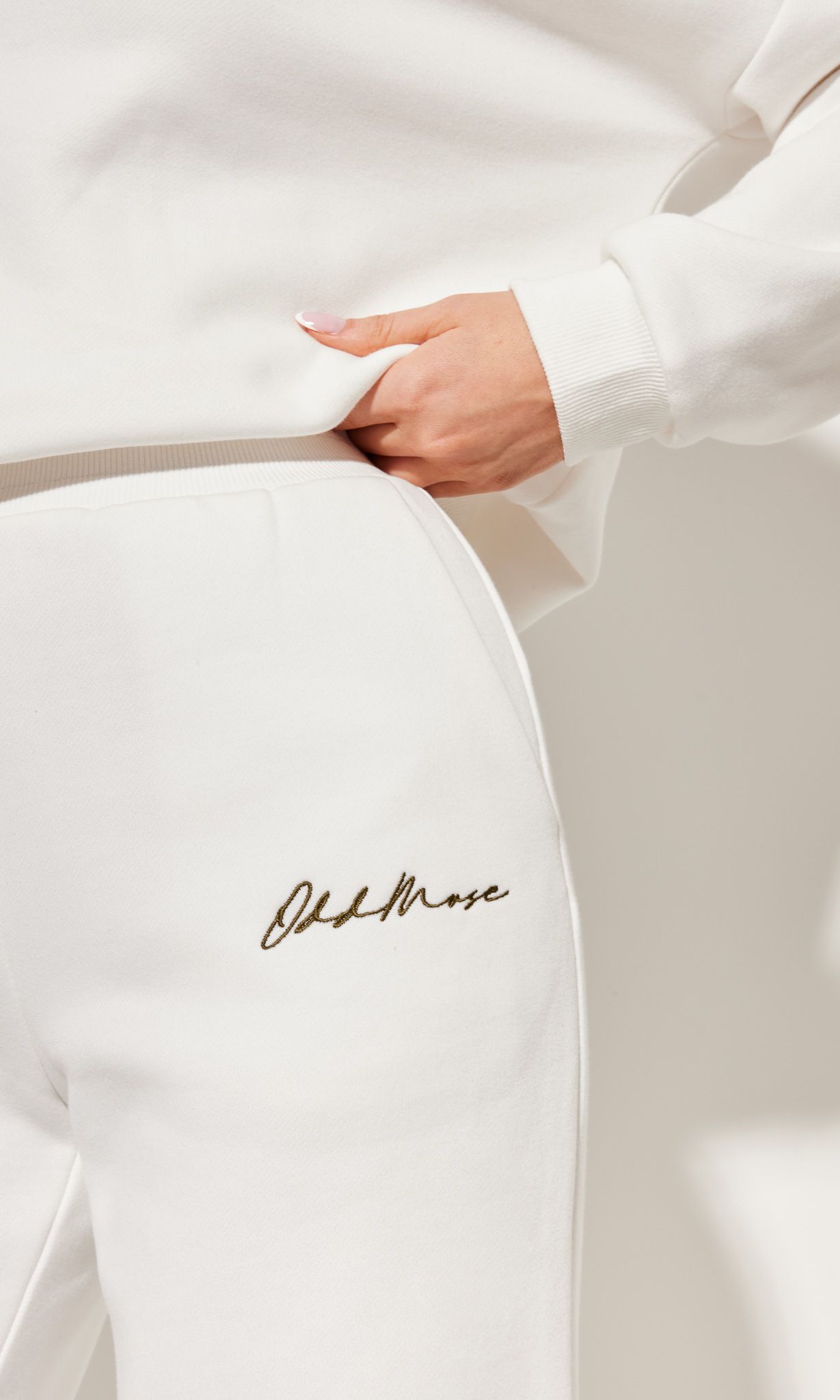 SWEATPANTS WHITE 5