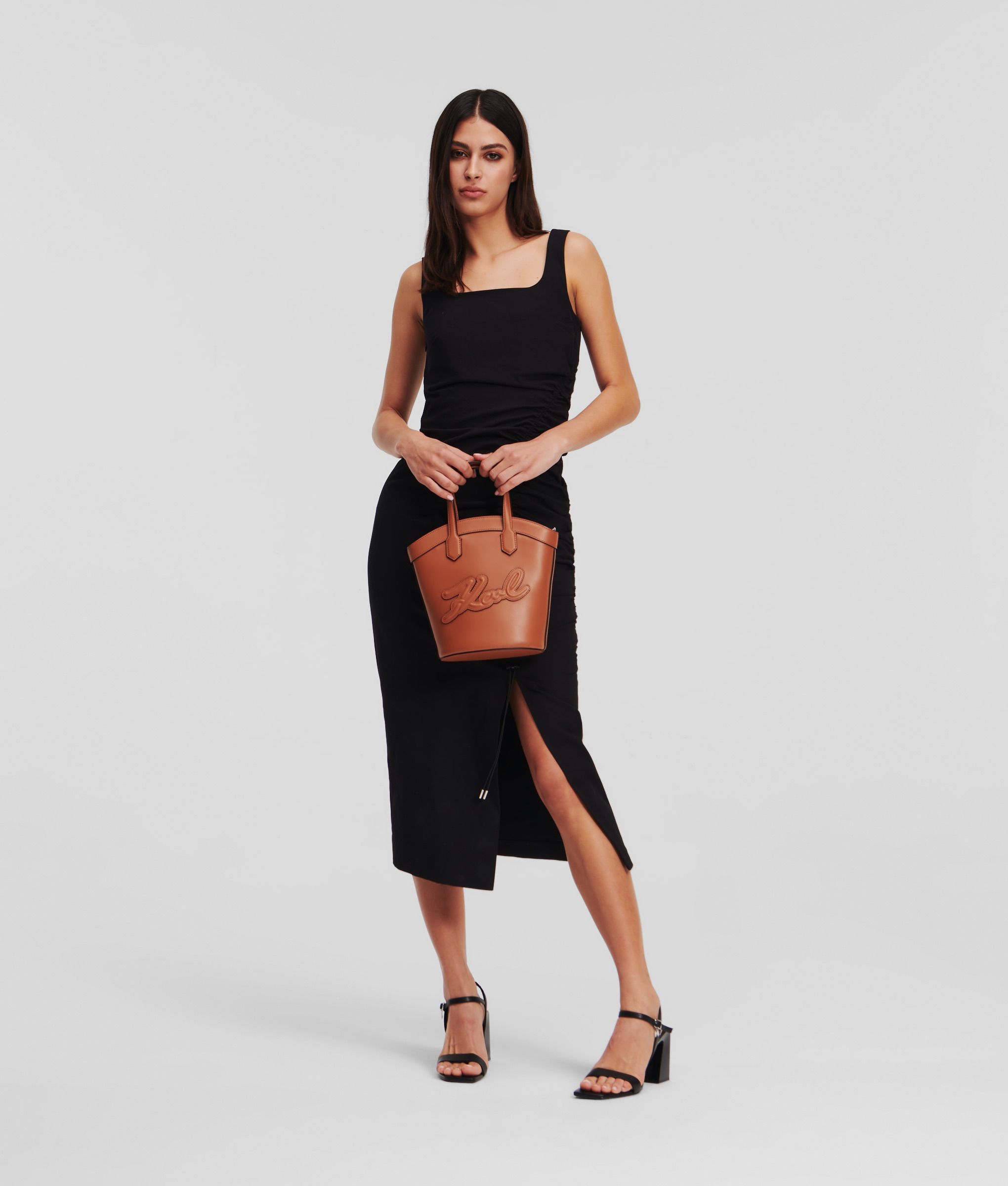 GATHERED STRETCH DRESS BLACK 2
