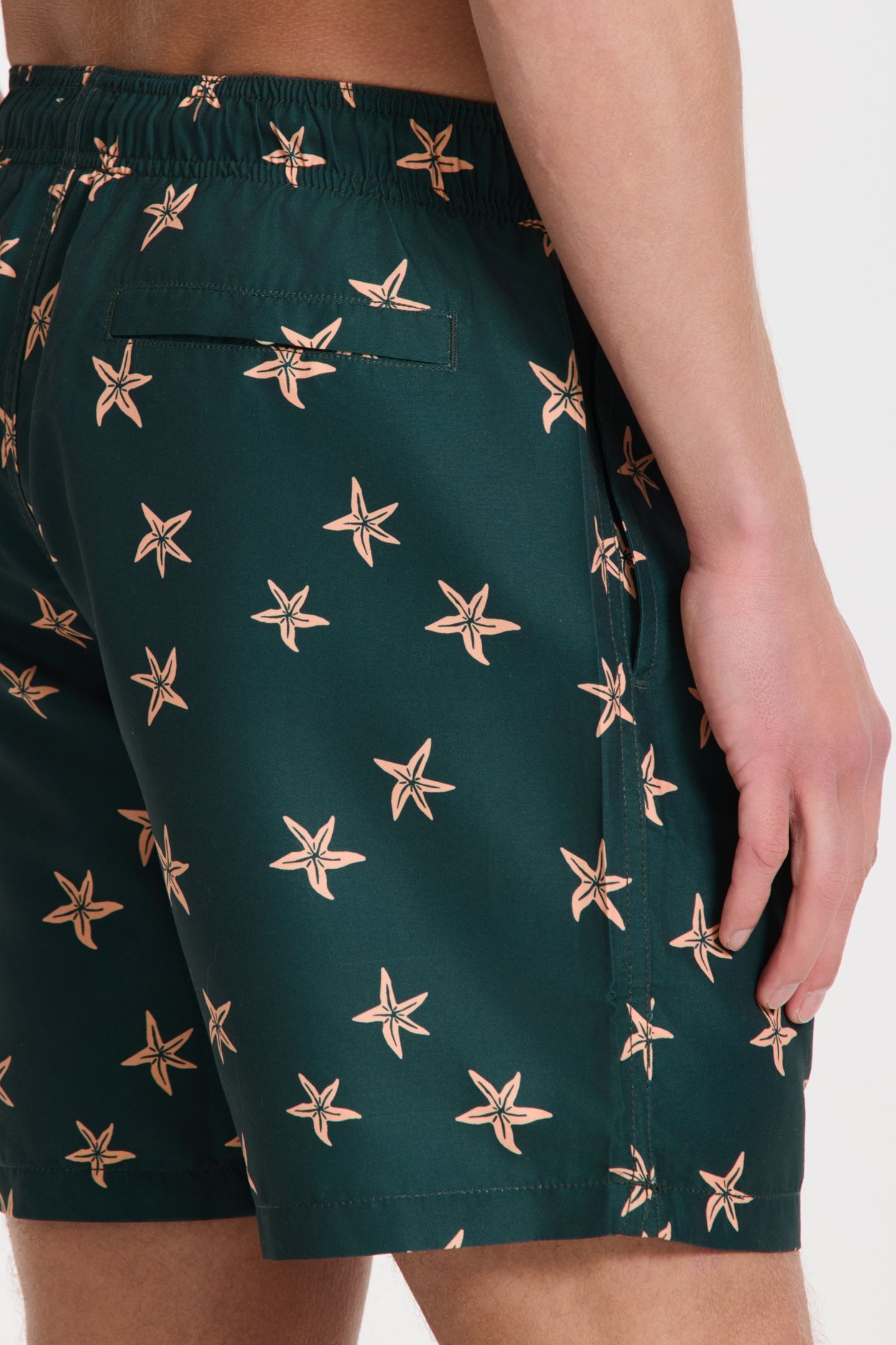 MIKE SWIM SHORTS 7 INCH STARFISHES GREEN LEAF MINI STARFISH 6