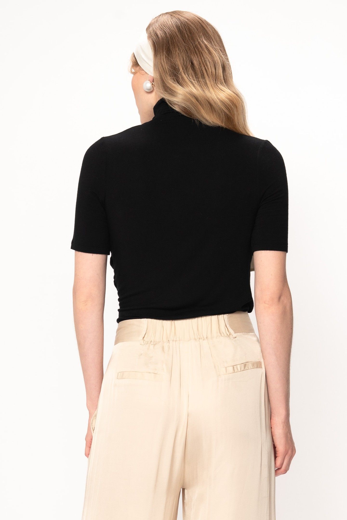 LYNN TOP BLACK 3