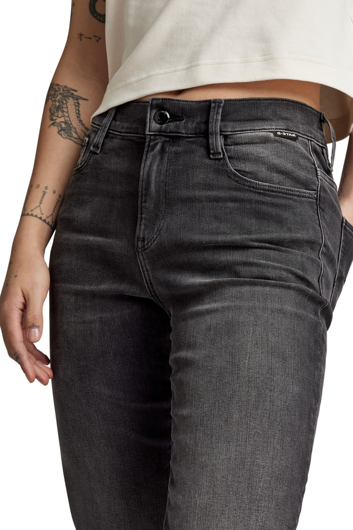 STRACE STRAIGHT WORN IN BLACK MOON 4