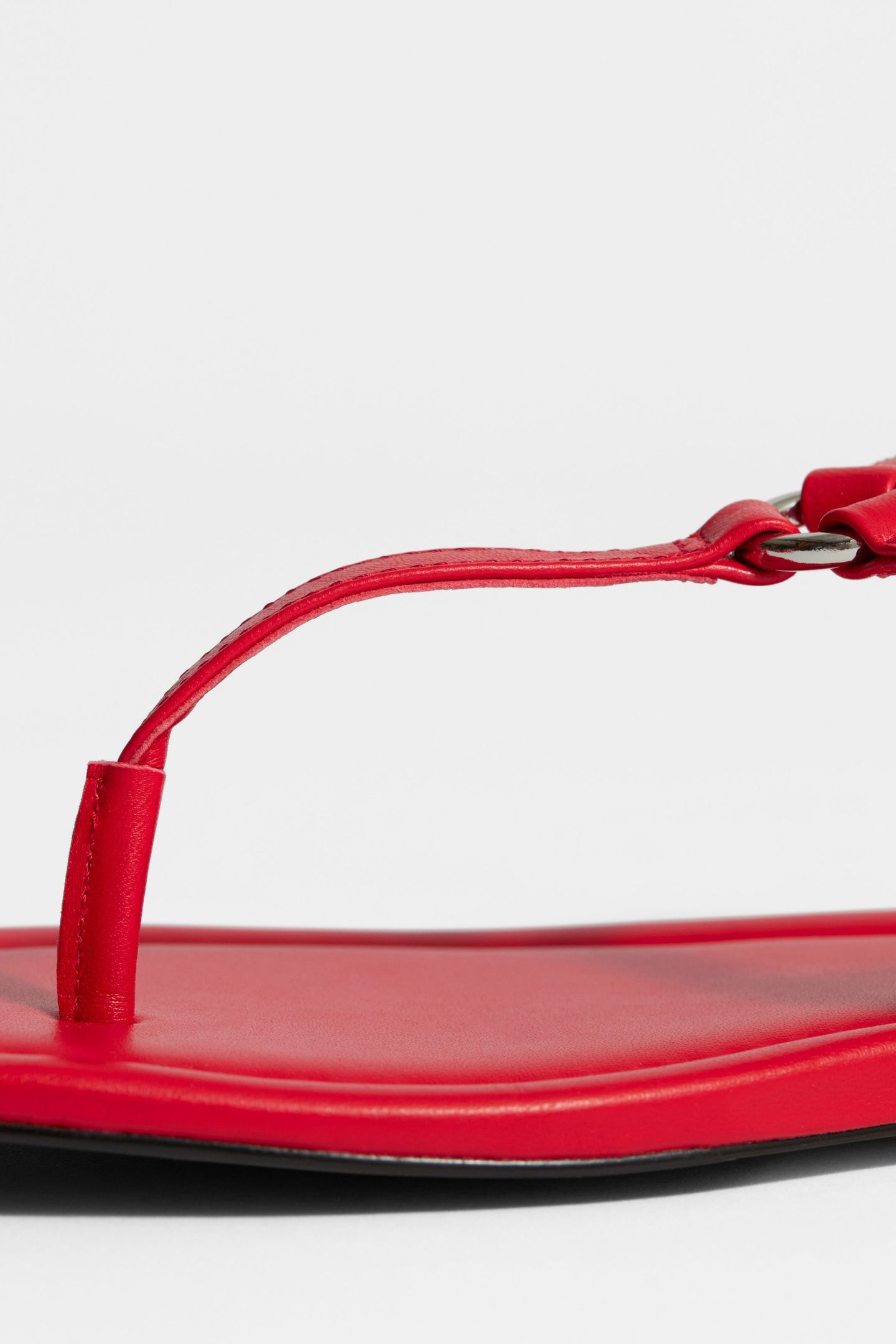 DIONE SUMMER FLAT RED 4